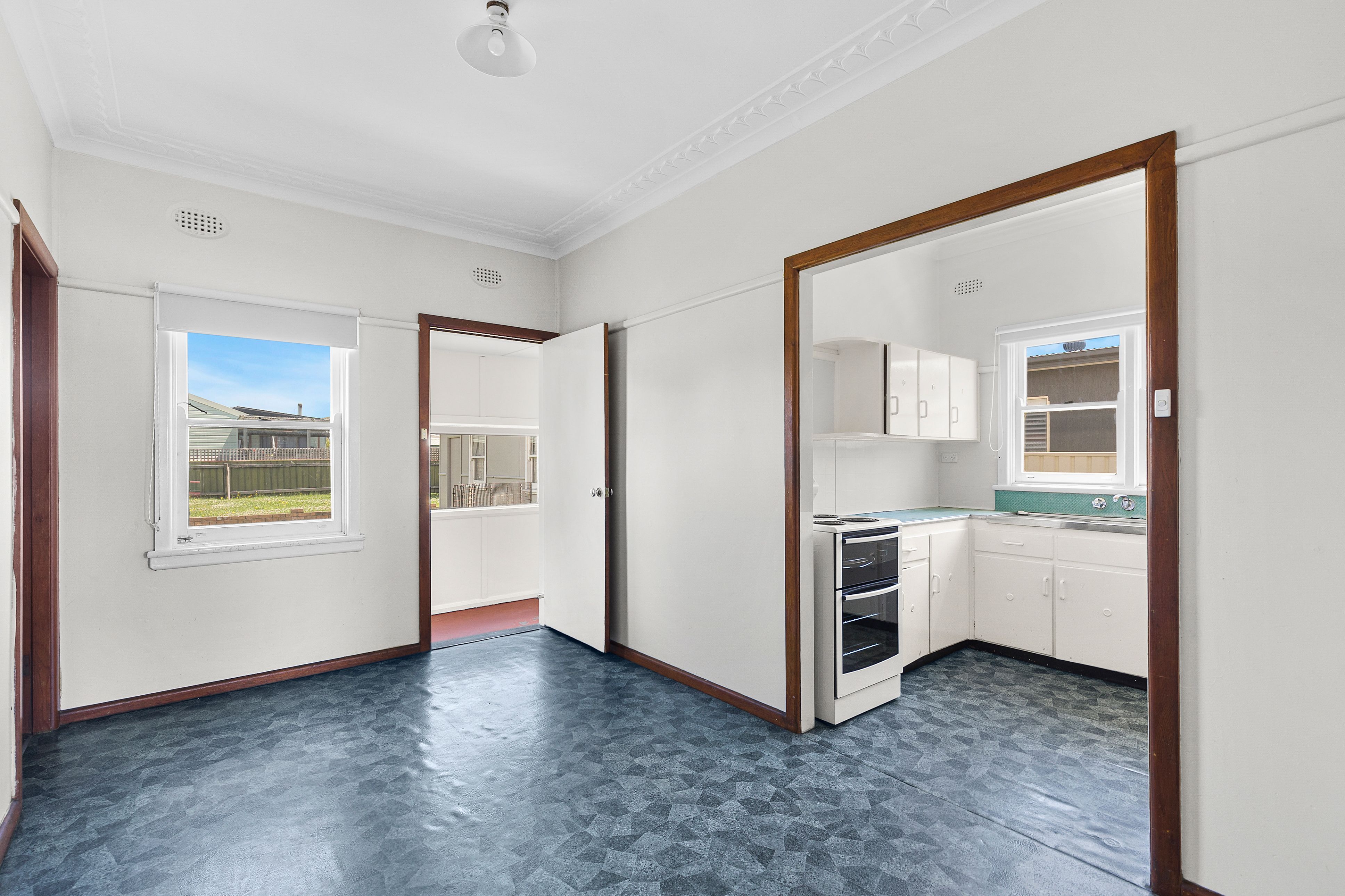 39 Beverley Avenue, Warilla, NSW 2528