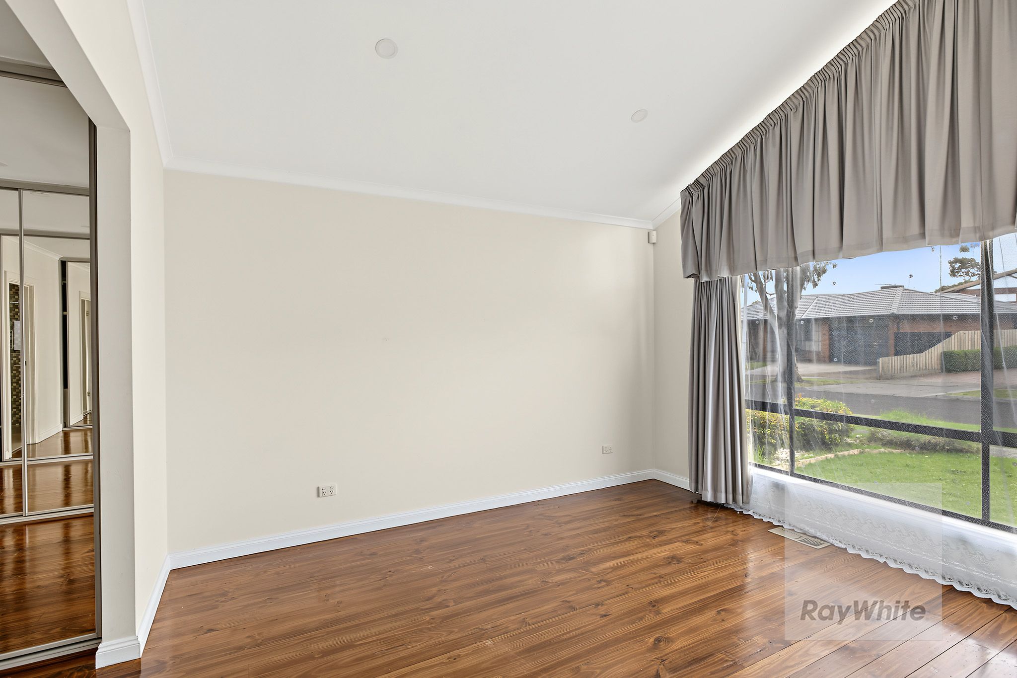 11 Olea Court — photo 4 of 17