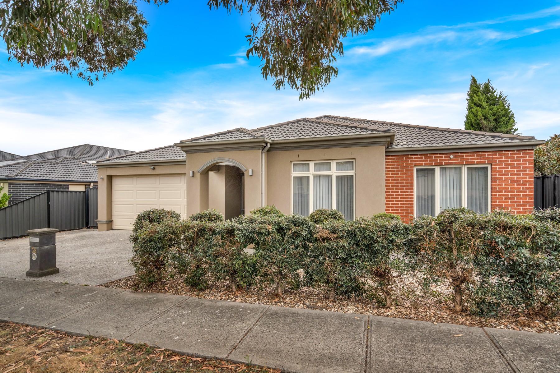 38 Serendip Crescent, Greenvale, VIC 3059