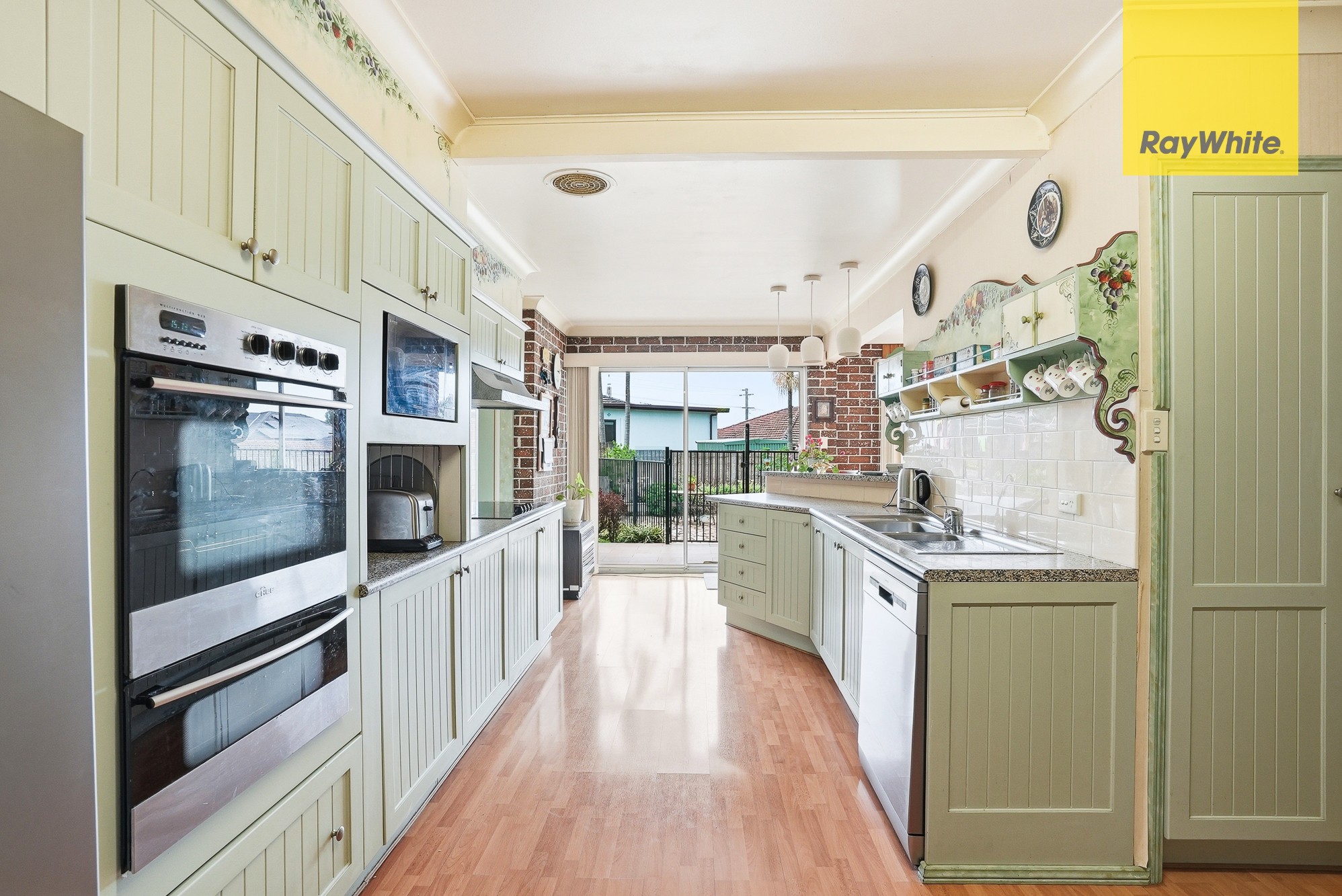 68 Valparaiso Avenue, Toongabbie, NSW 2146