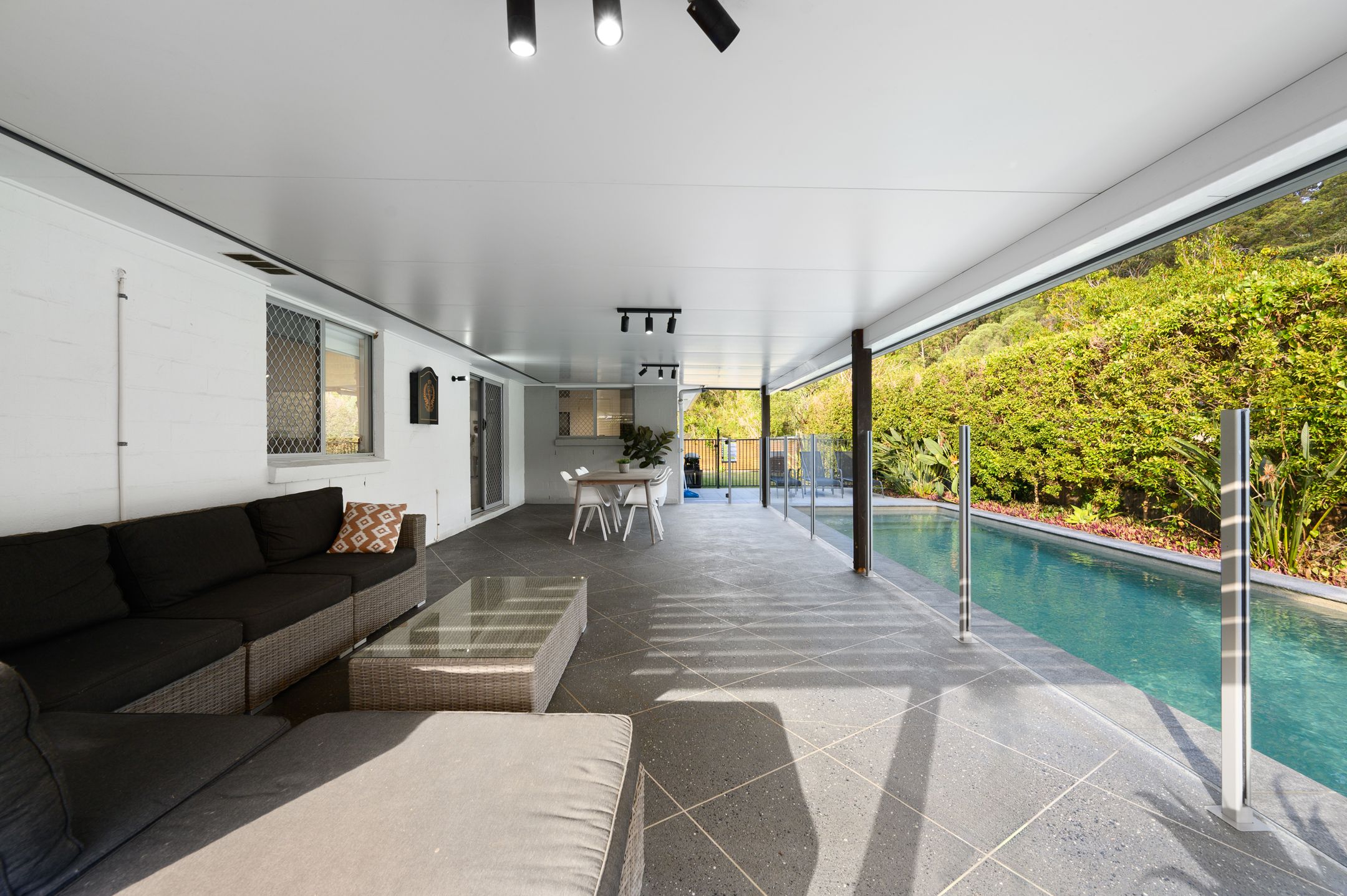2 Streeton Place, Maudsland, QLD 4210