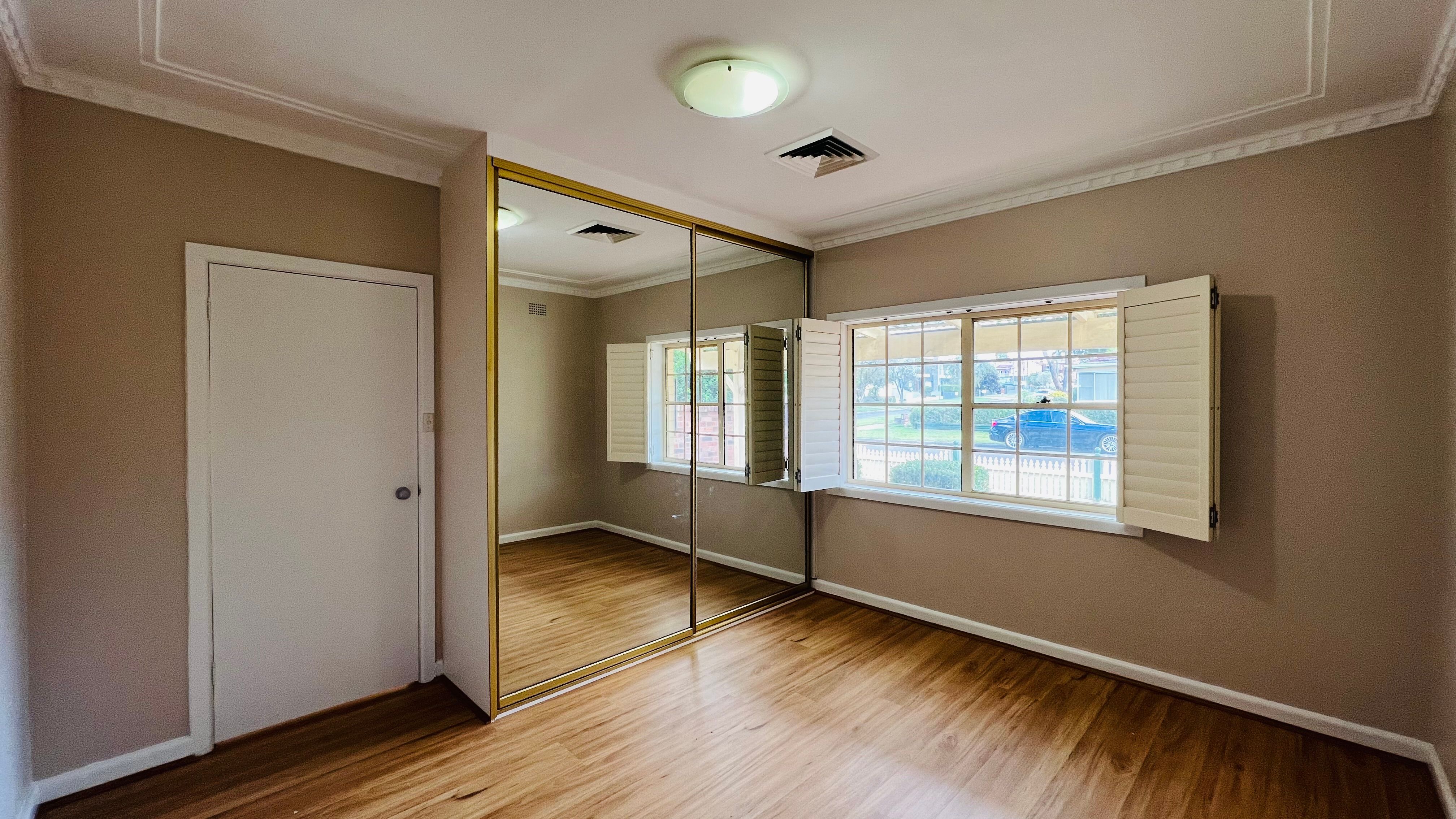 22 Fleming Street — photo 4 of 11