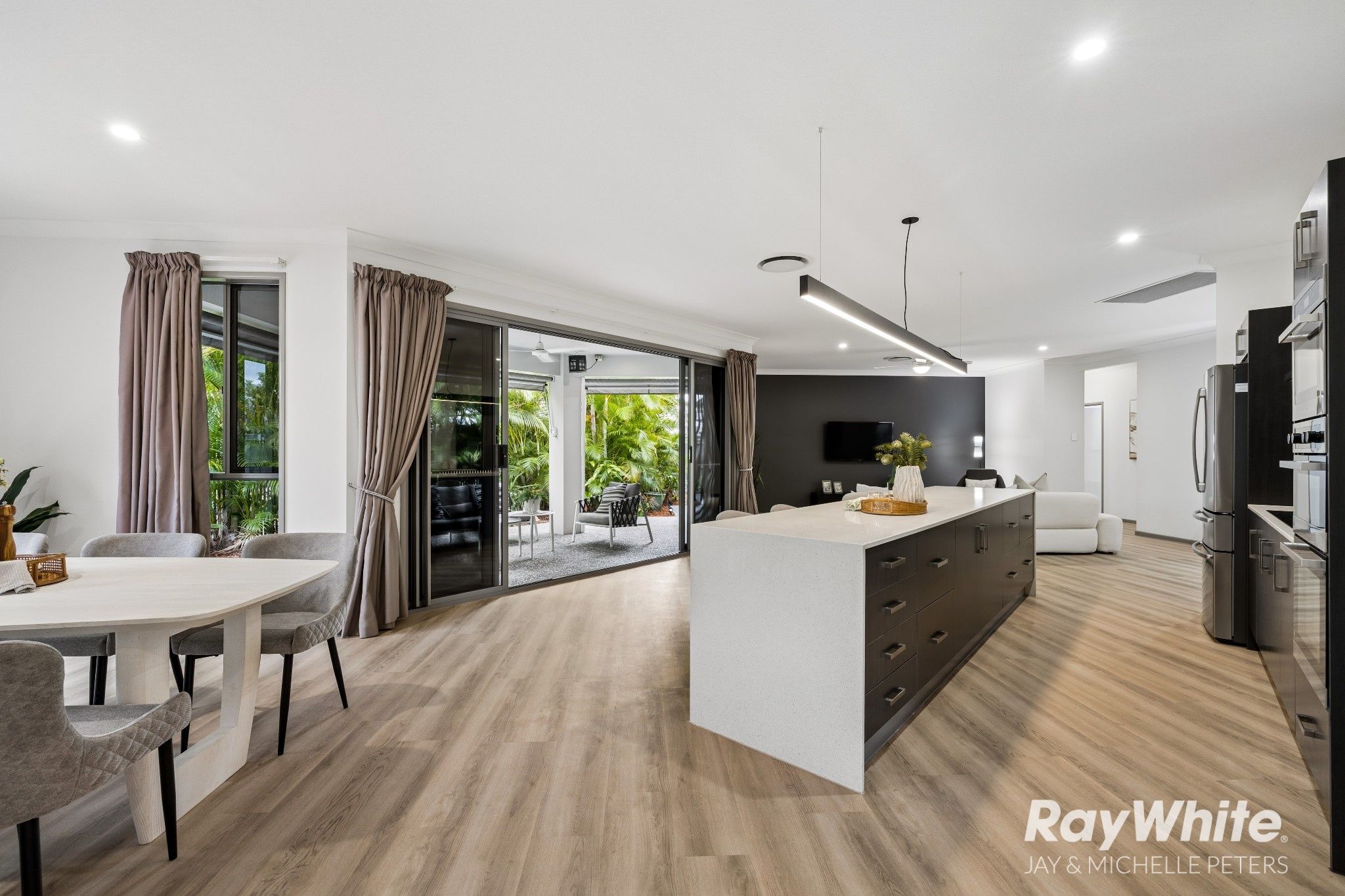 50 Apollo Street — photo 8 of 29