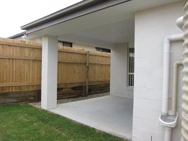 15 Hallvard Crescent, Augustine Heights, QLD 4300