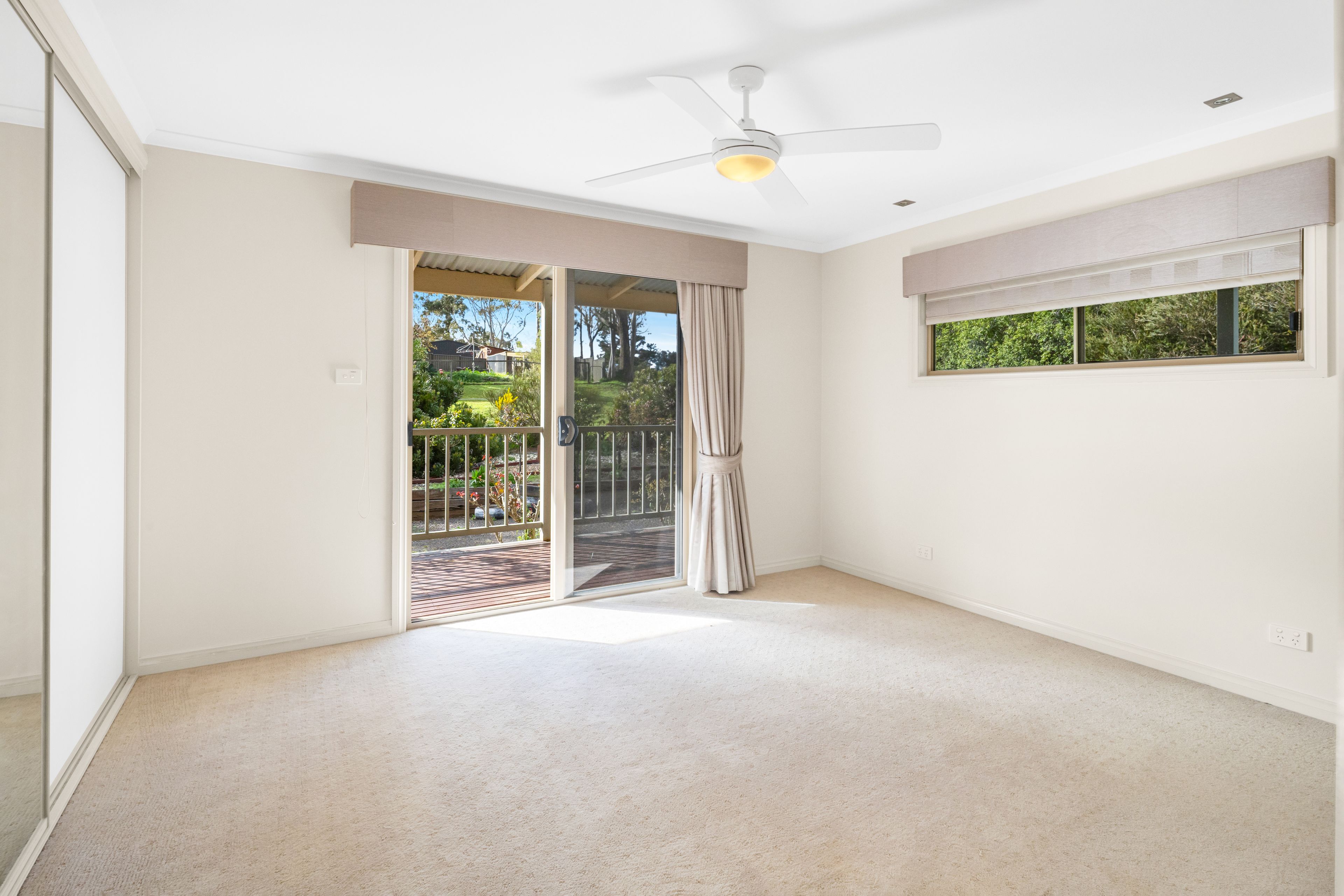 44 Russell Street — photo 8 of 19