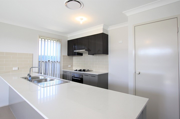 14 Garnsey Way, Oran Park, NSW 2570