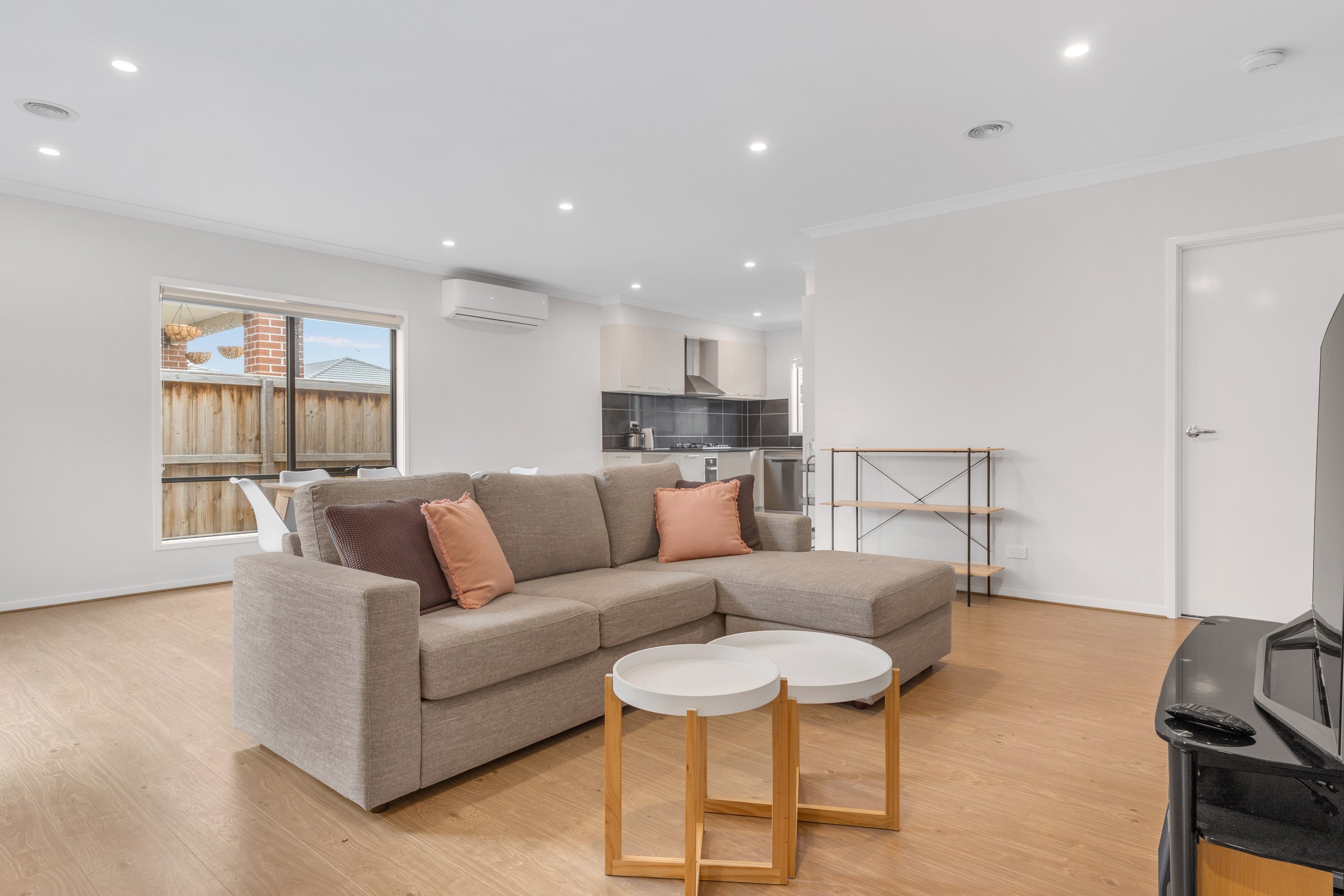 44 Amaretto Circuit, MANOR LAKES, VIC 3024