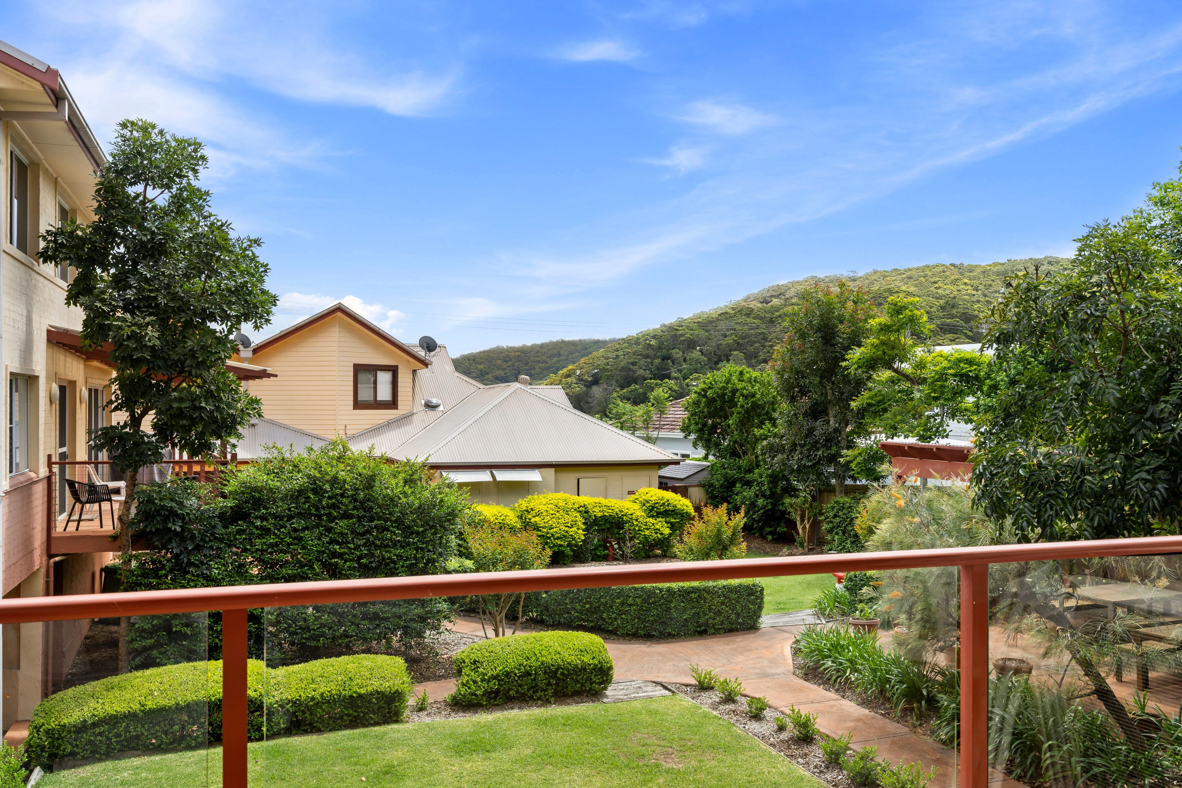 18/50 Araluen Drive — photo 3 of 7