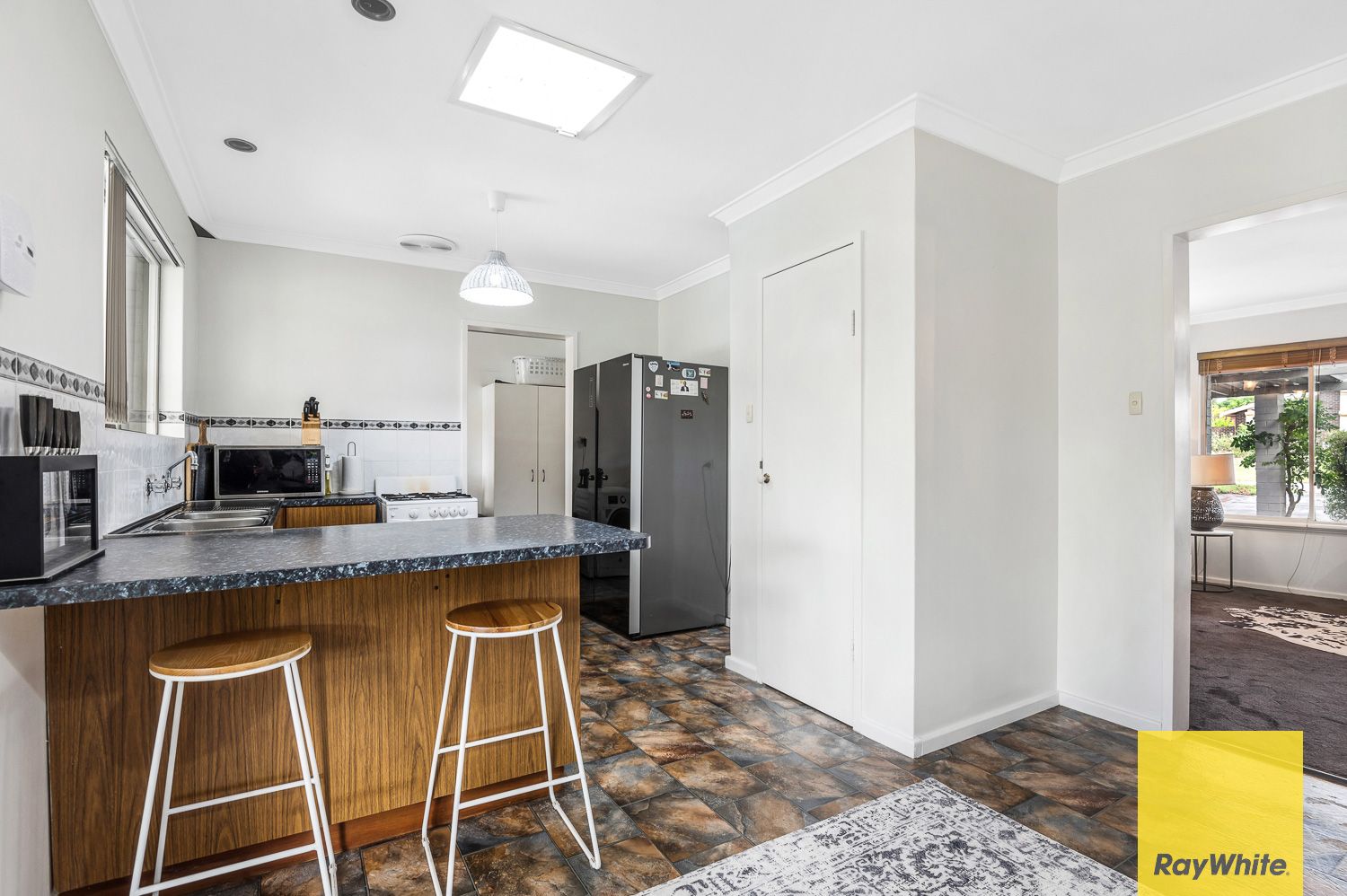 79 Glyndebourne Avenue — photo 17 of 30