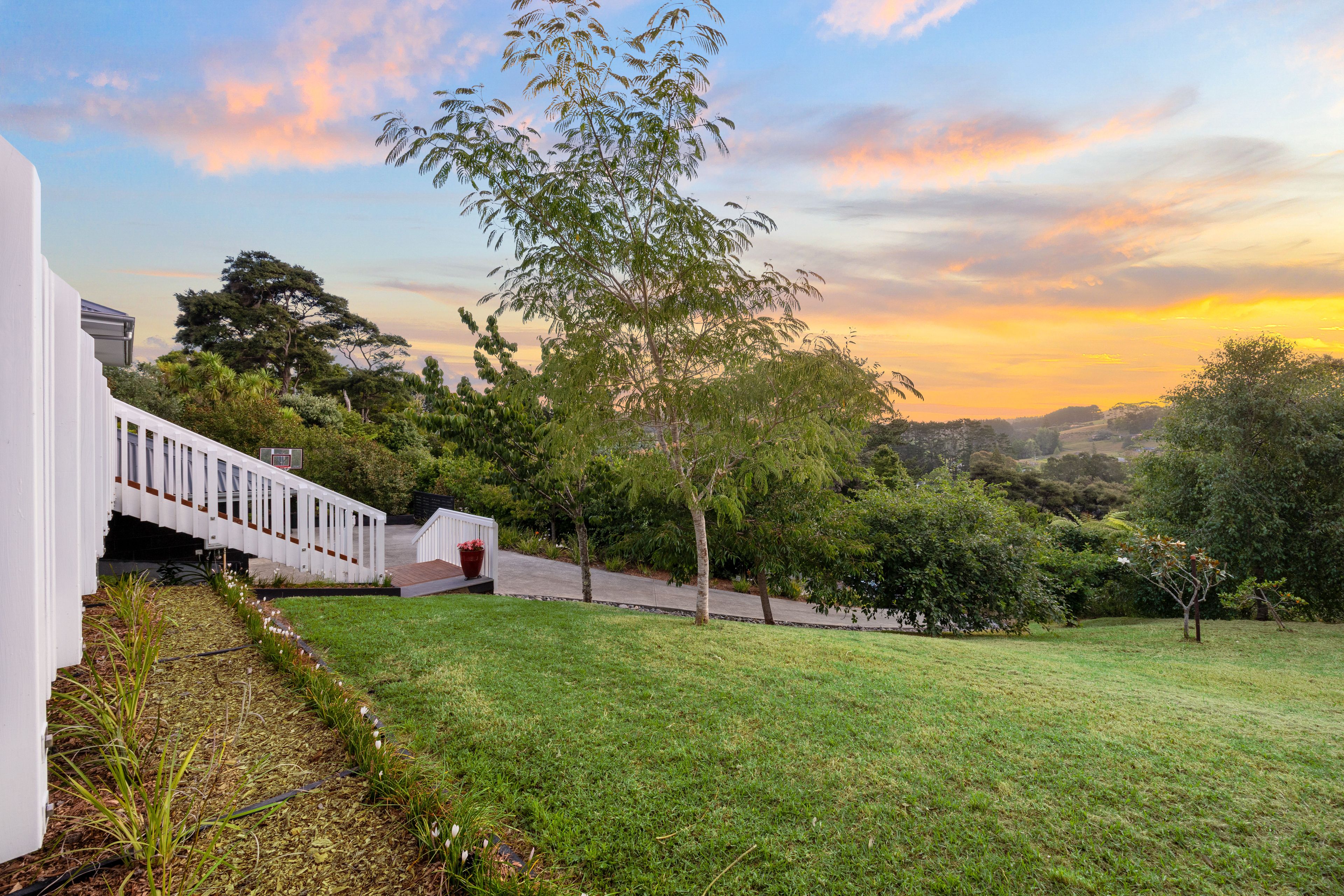 101 Waitakere Road, Waitakere, Waitakere City