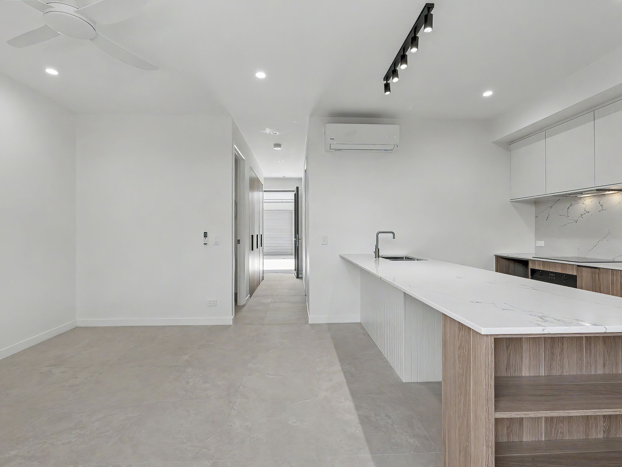13/22 Freshwater Street — photo 3 of 12
