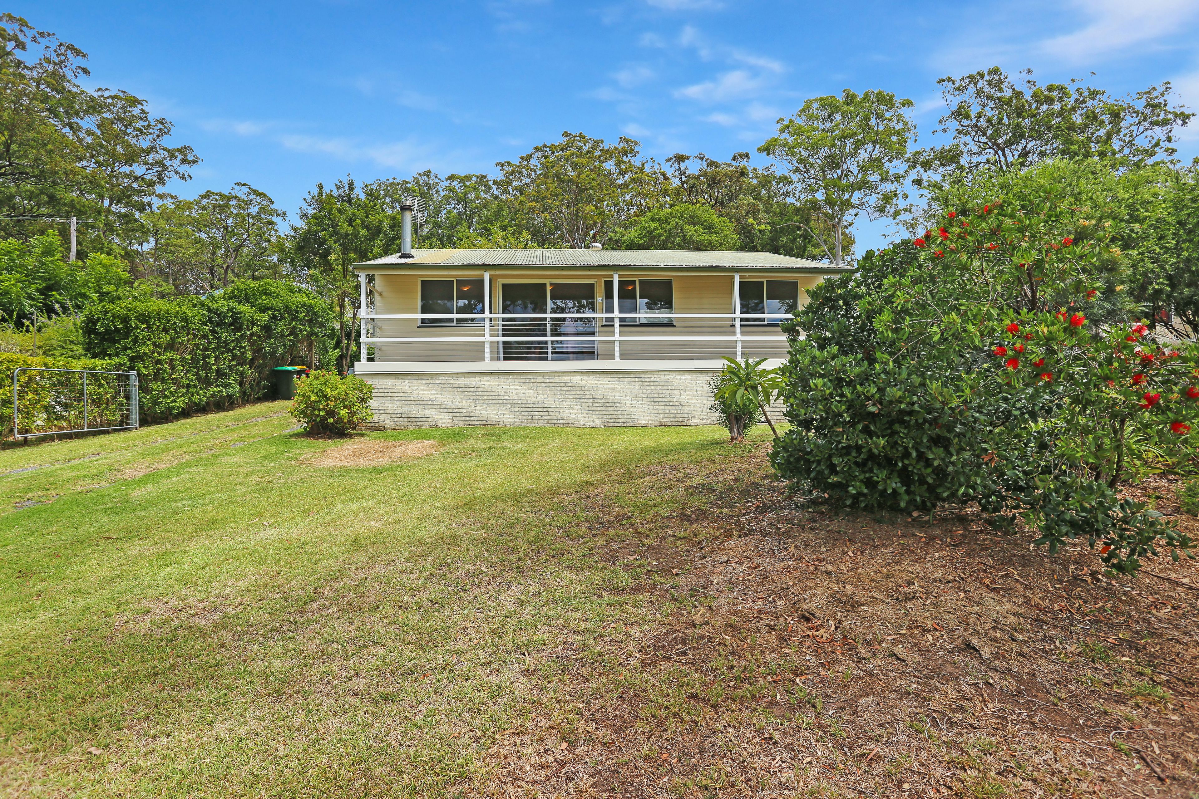 21 Cove Boulevarde, North Arm Cove, NSW 2324