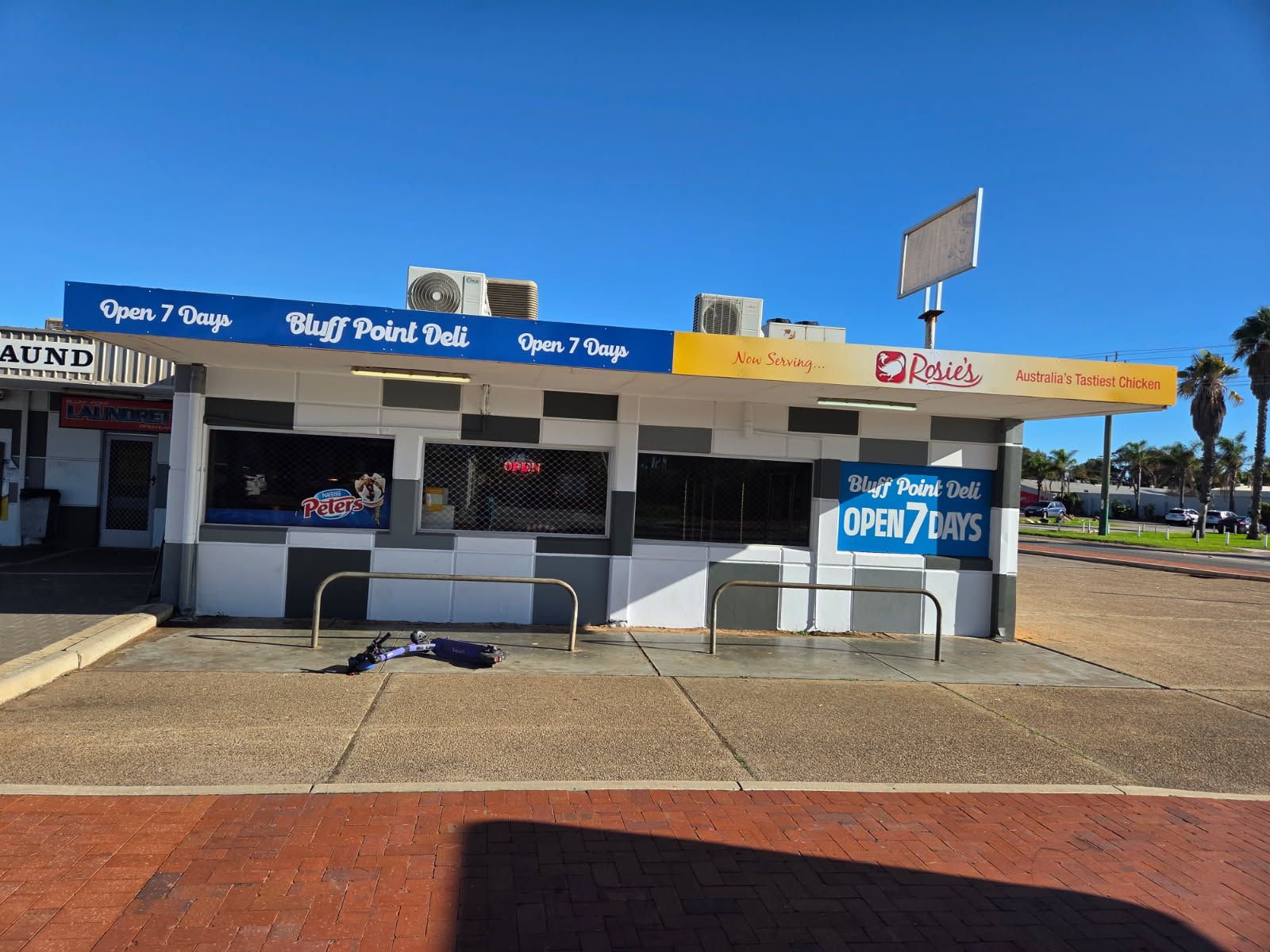 **BLUFF POINT DELI**, Bluff Point, WA 6530