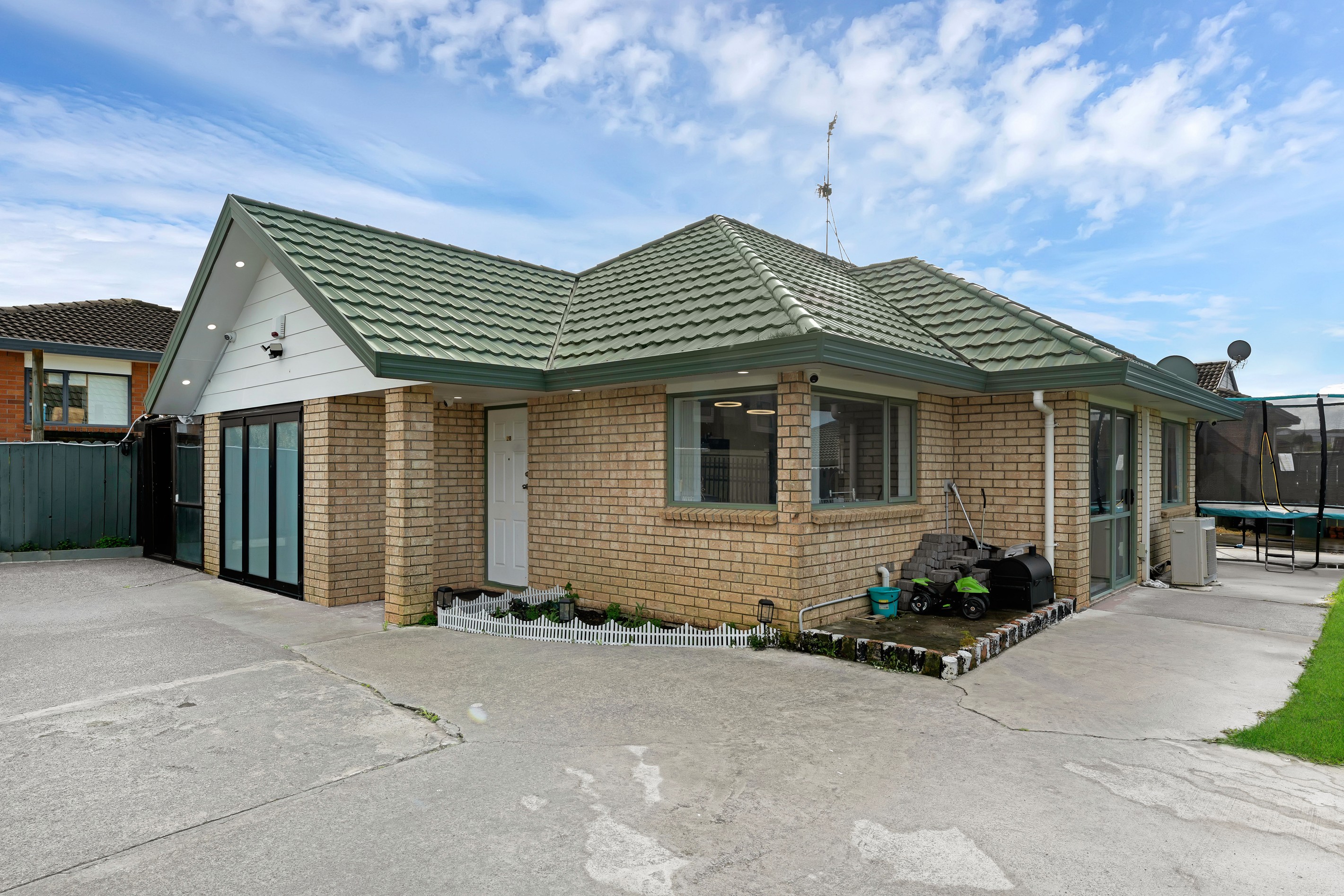 28 Robert Ross Place, Clendon Park, Manukau City