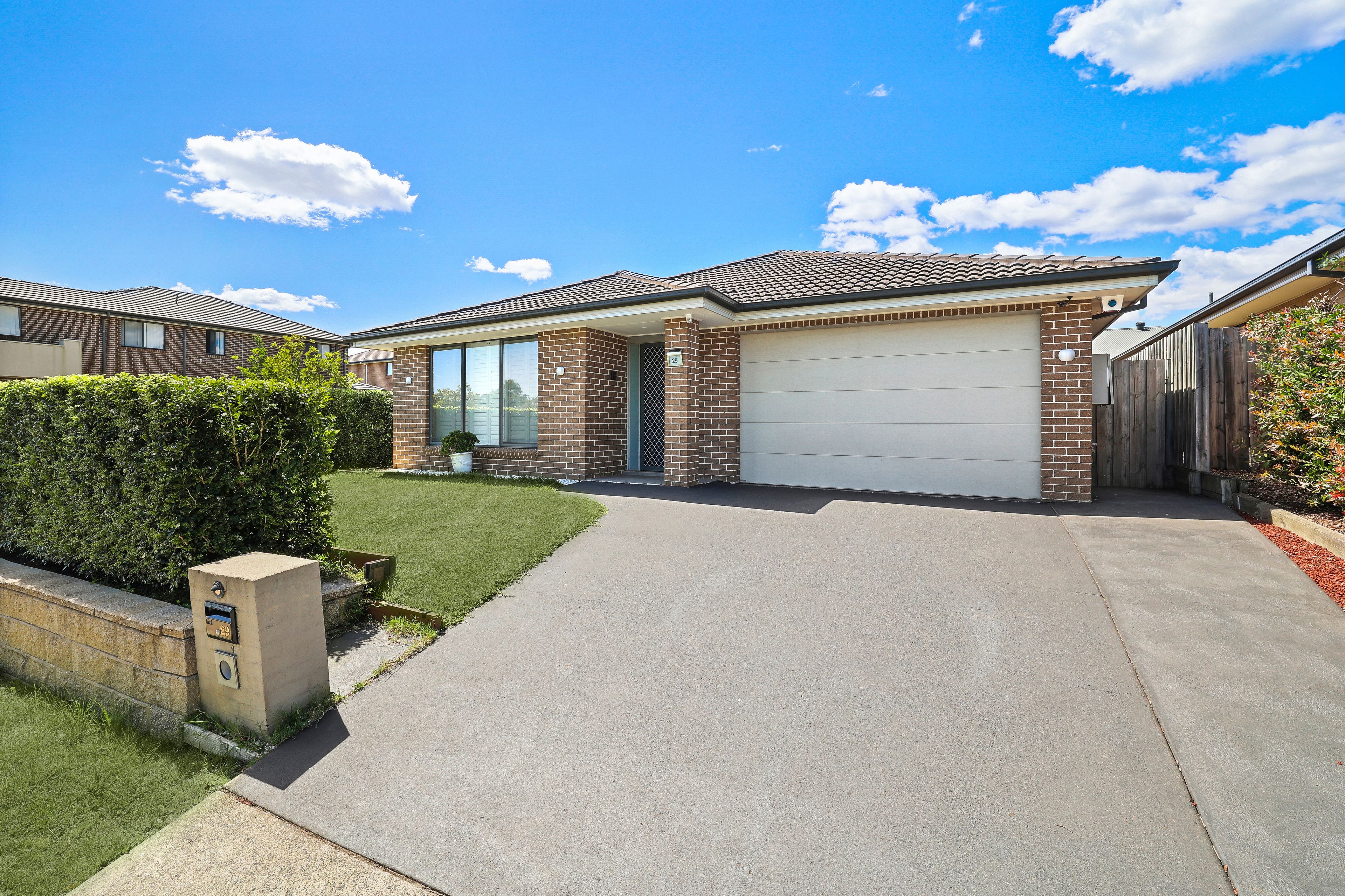 29 Ingleburn Gardens Drive, BARDIA, NSW 2565