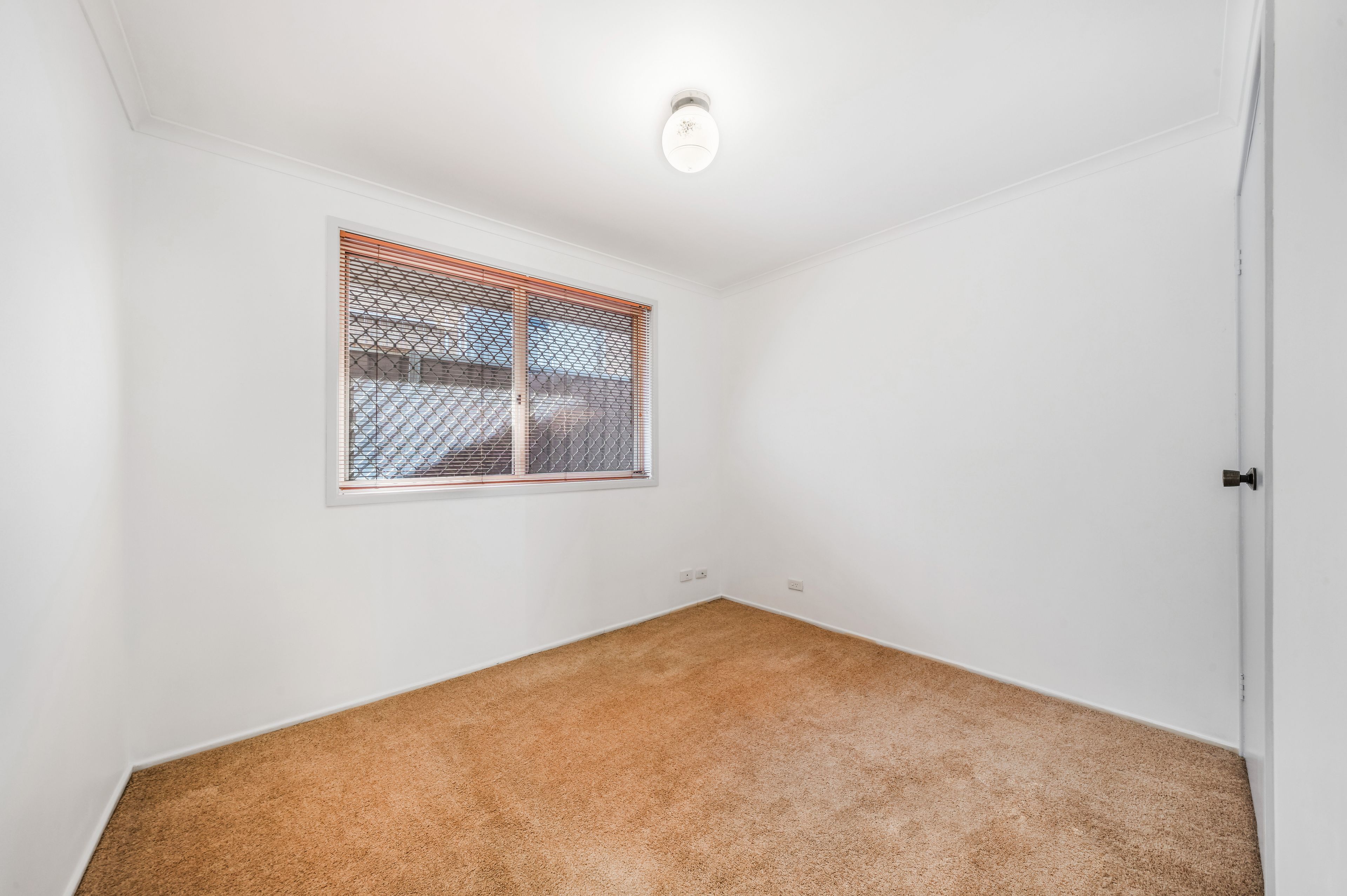 8 Flinders Crescent — photo 18 of 23