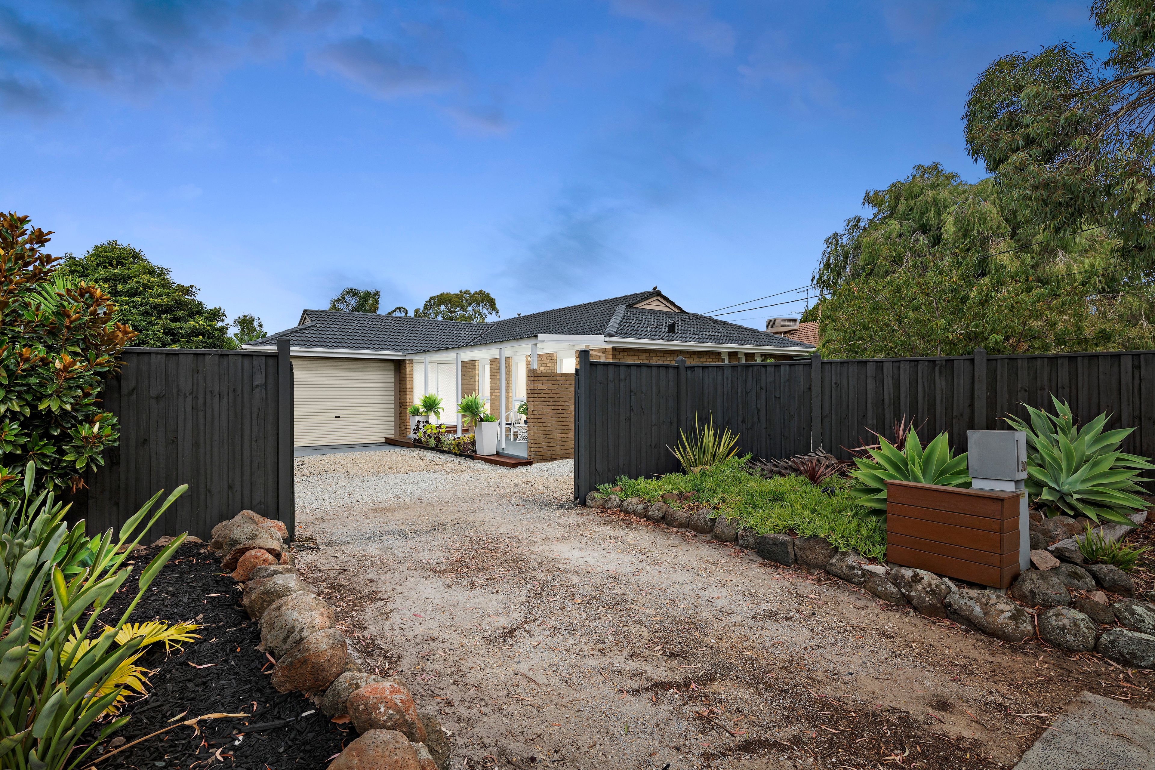 30 Oaklands Crescent, Frankston VIC 3199