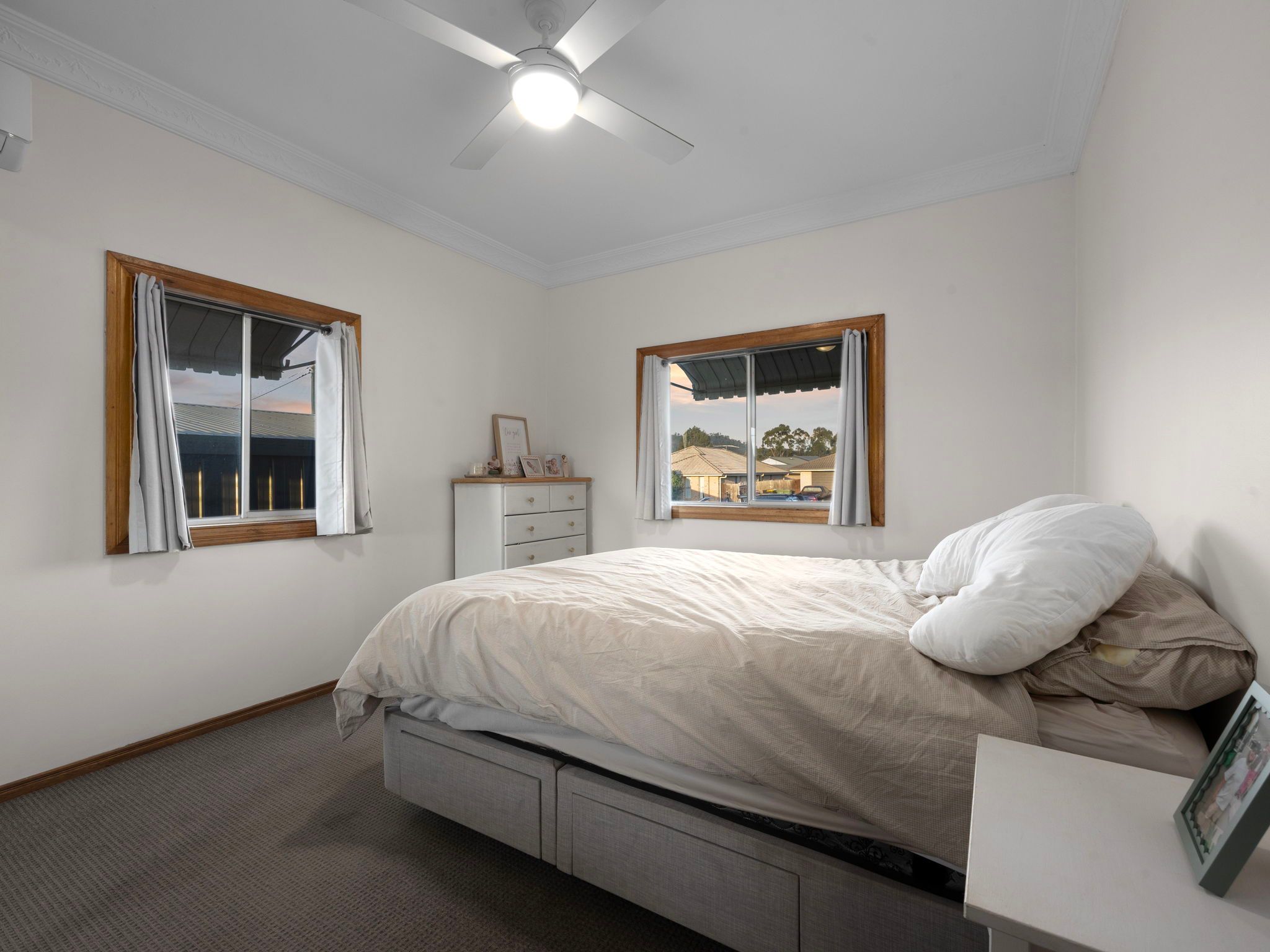 8 Macaulay Street — photo 8 of 25