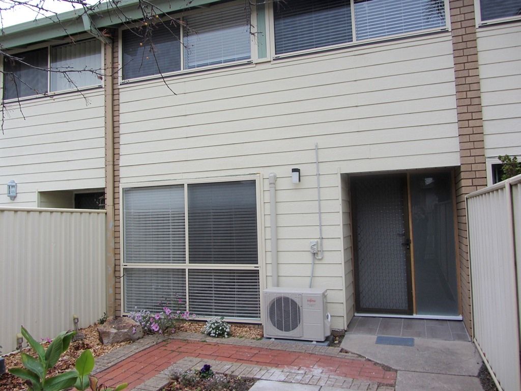 11/409 McDonald Road, Lavington, NSW 2641