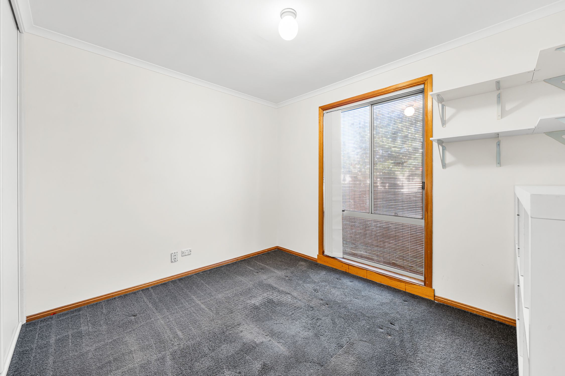 7 Lauren Square — photo 6 of 10