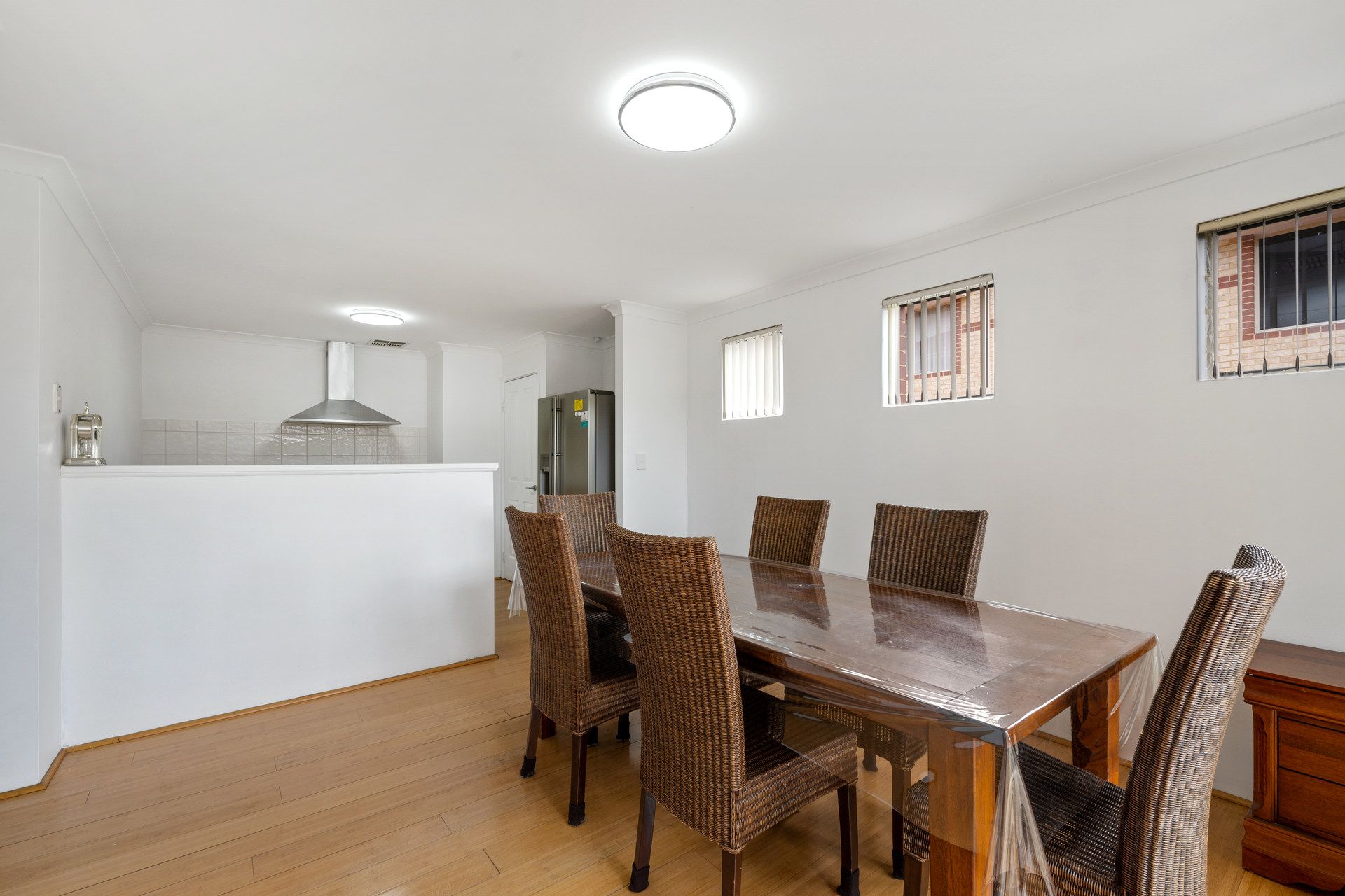 Stylish Double Storey Living in an Unbeatable Kewdale Location — photo 5 of 18