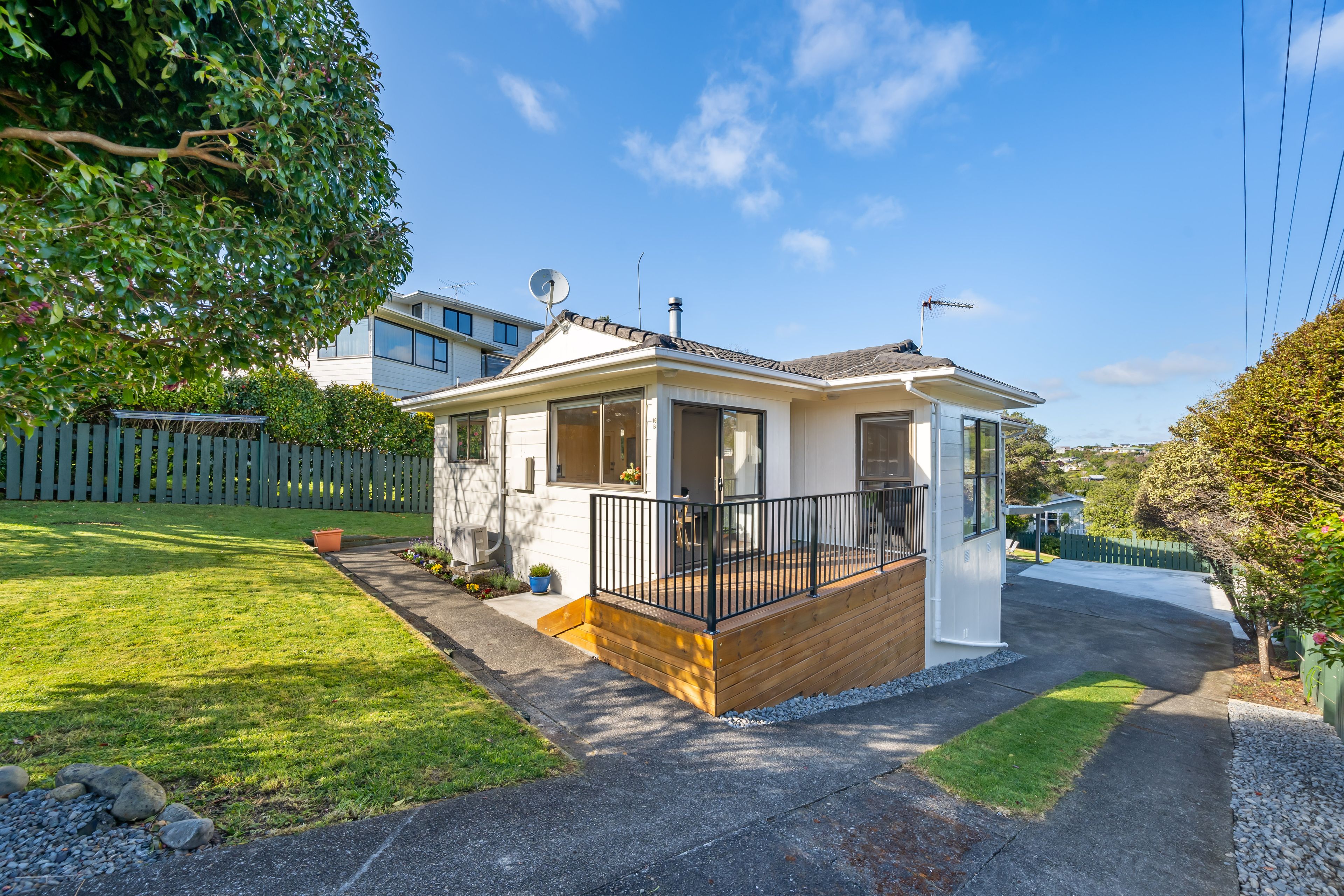 16b Pokohiwi Road, Normandale, Lower Hutt City