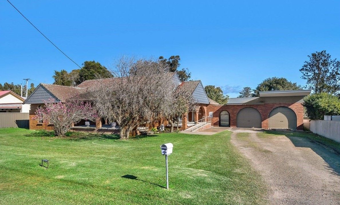 4 Woodberry Road, Tarro, NSW 2322