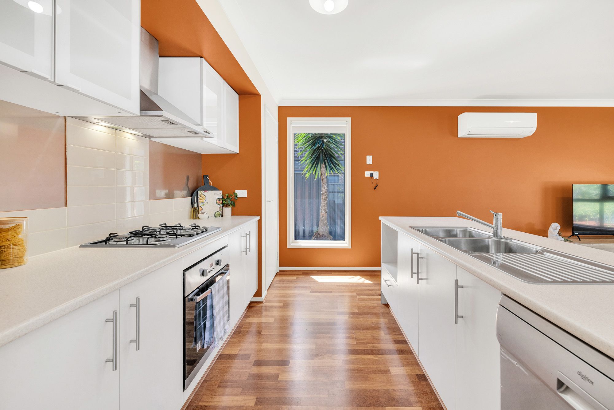 1194 Ison Road, MANOR LAKES, VIC 3024
