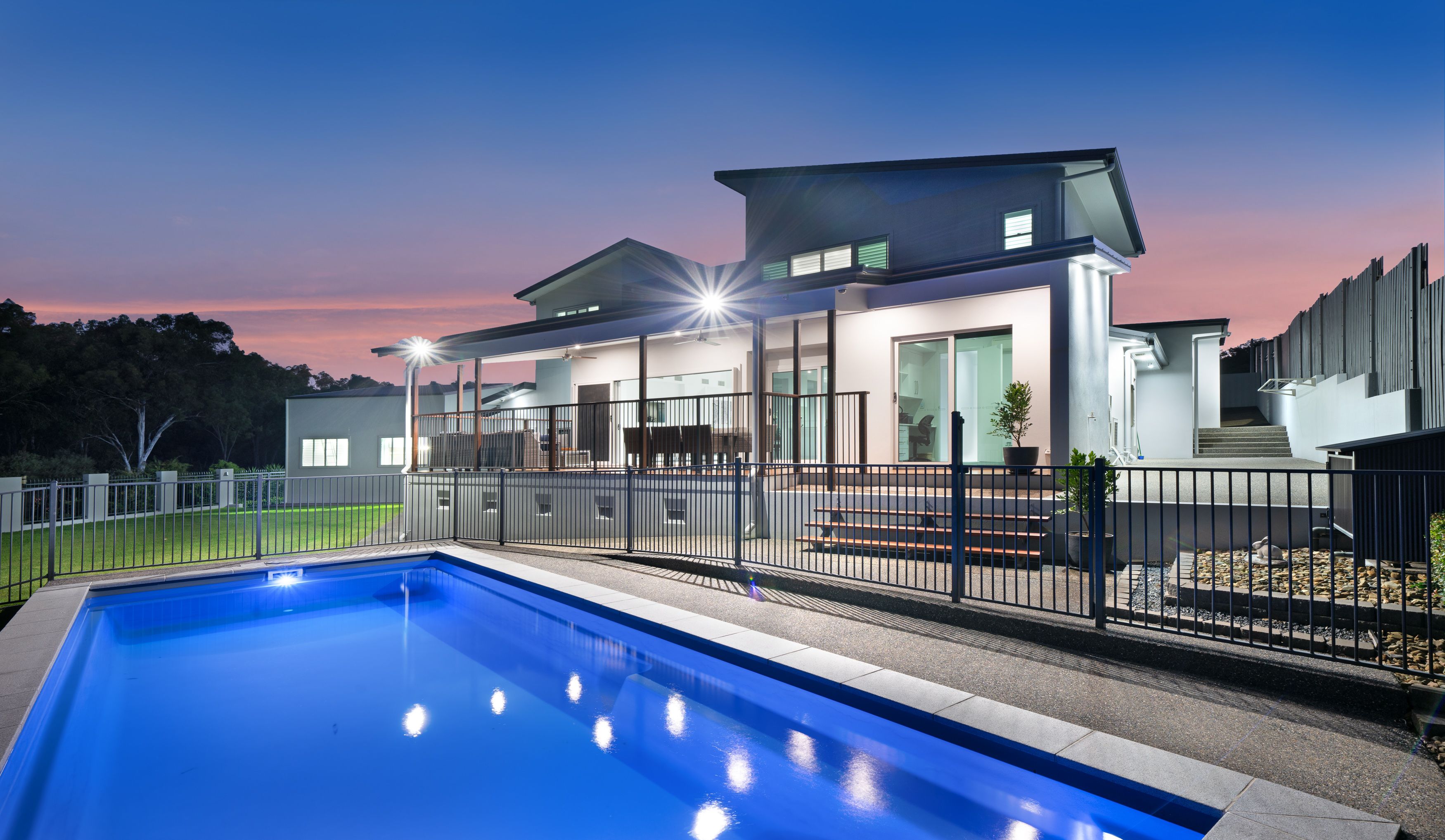 10 Retreat Avenue, Norman Gardens QLD 4701