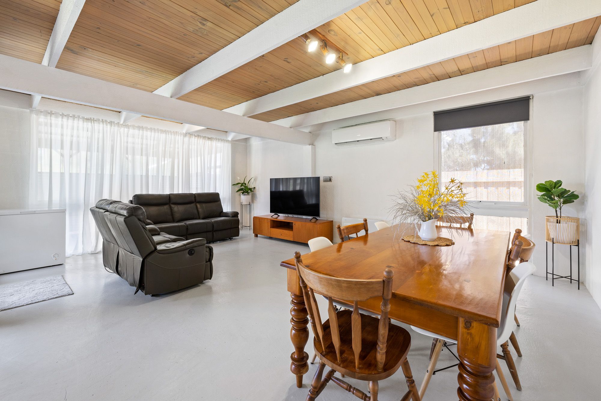 43 Priestley Avenue, Hoppers Crossing, VIC 3029 Sold House Ray