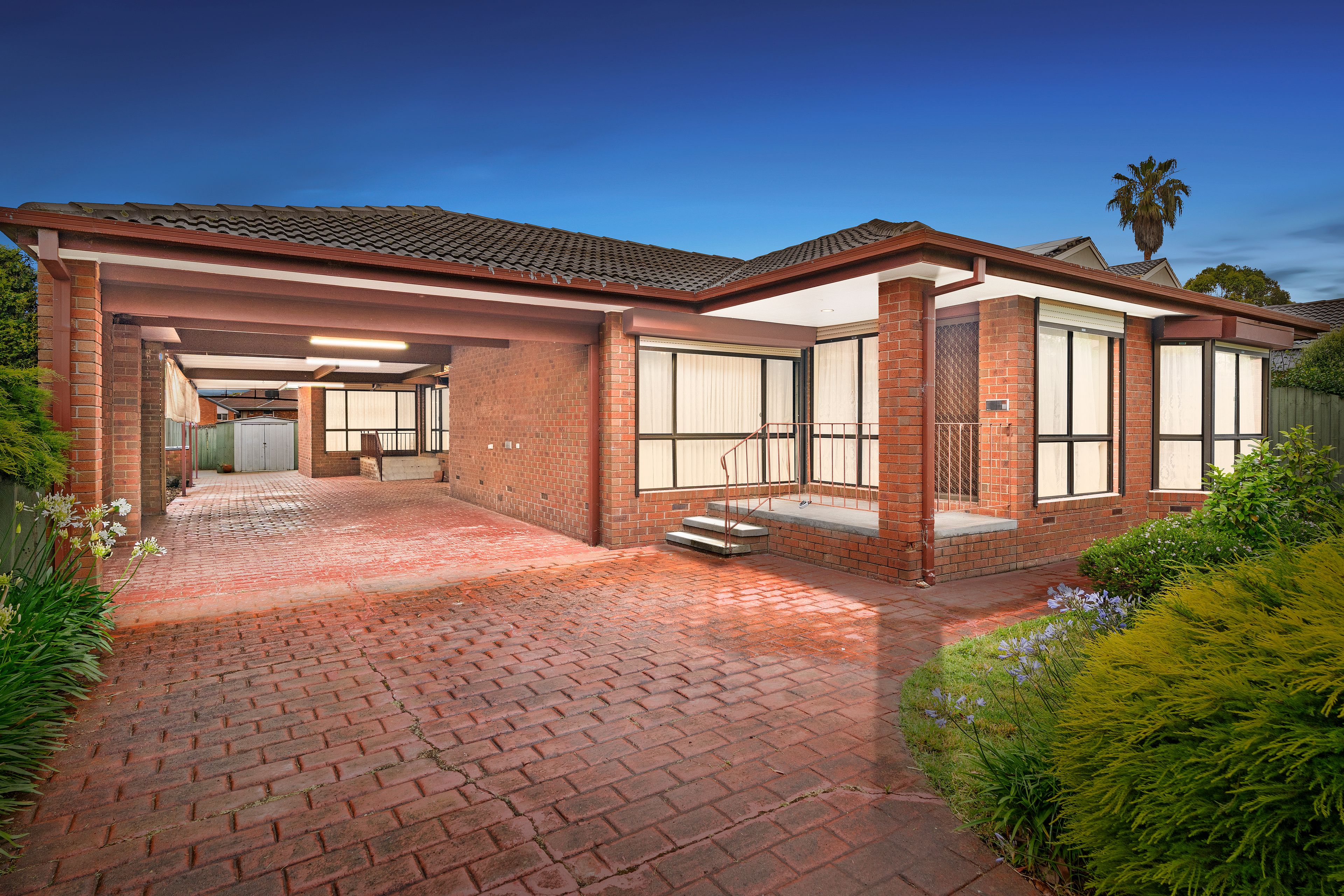 12 Oberon Court, Wantirna South VIC 3152