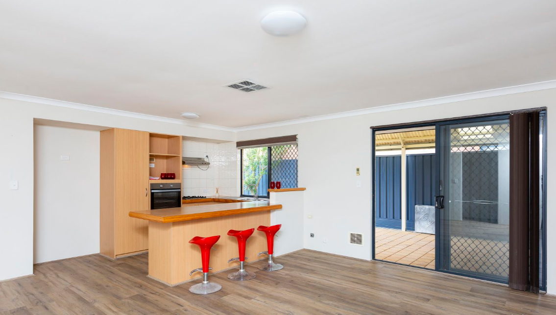43 Campbell Street — photo 6 of 20