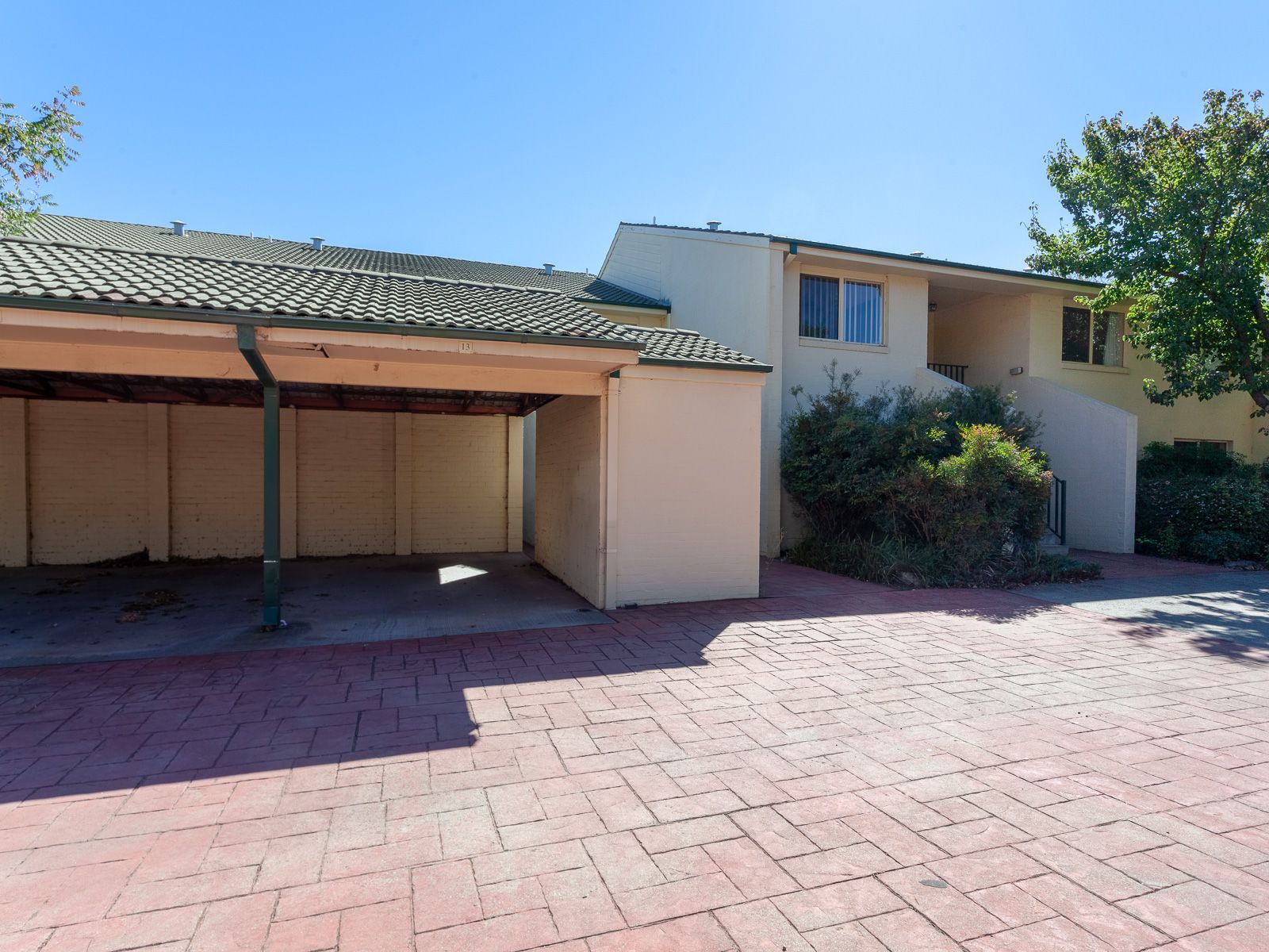 12/12 Albermarle Place, Phillip, ACT 2606