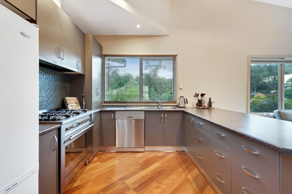 2/9 Daphne Crescent, Hurstbridge, VIC 3099