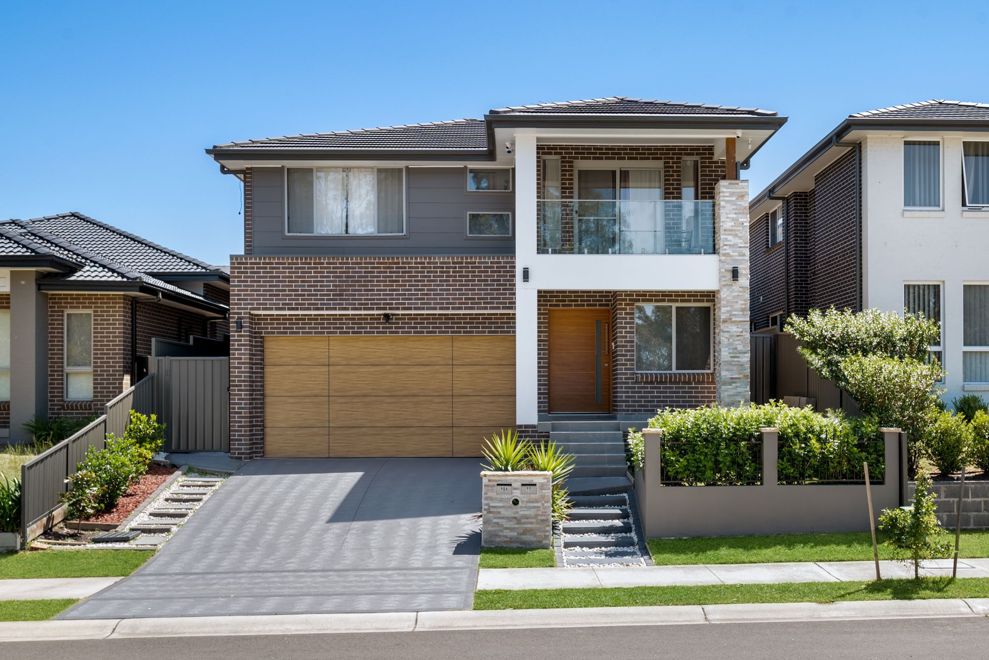90 Poulton Terrace, Campbelltown NSW 2560