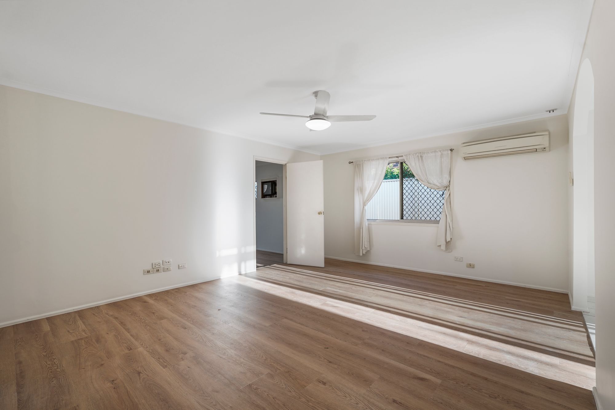 14 Phaius Street — photo 11 of 24