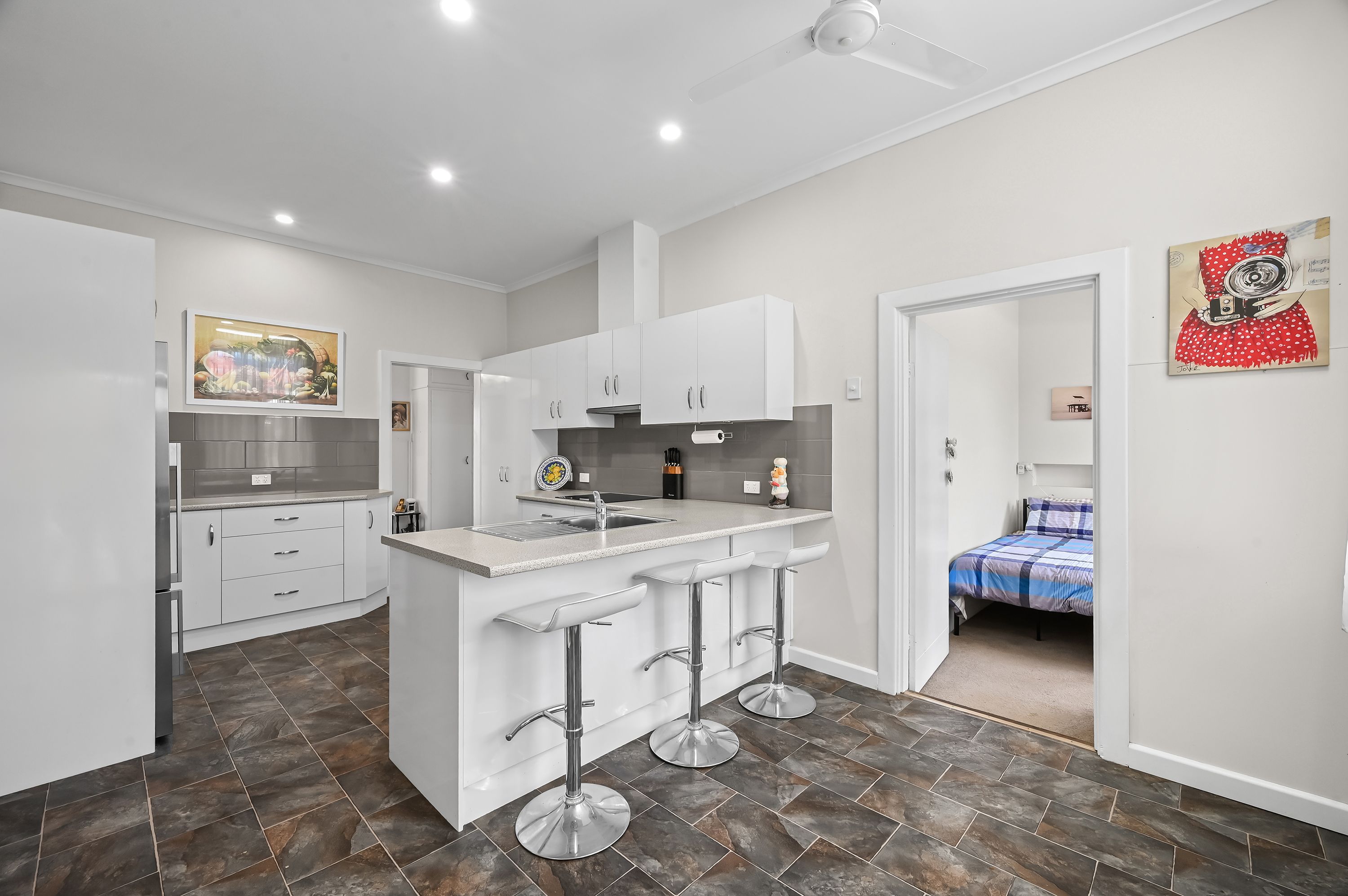 18 Dover Terrace — photo 10 of 27