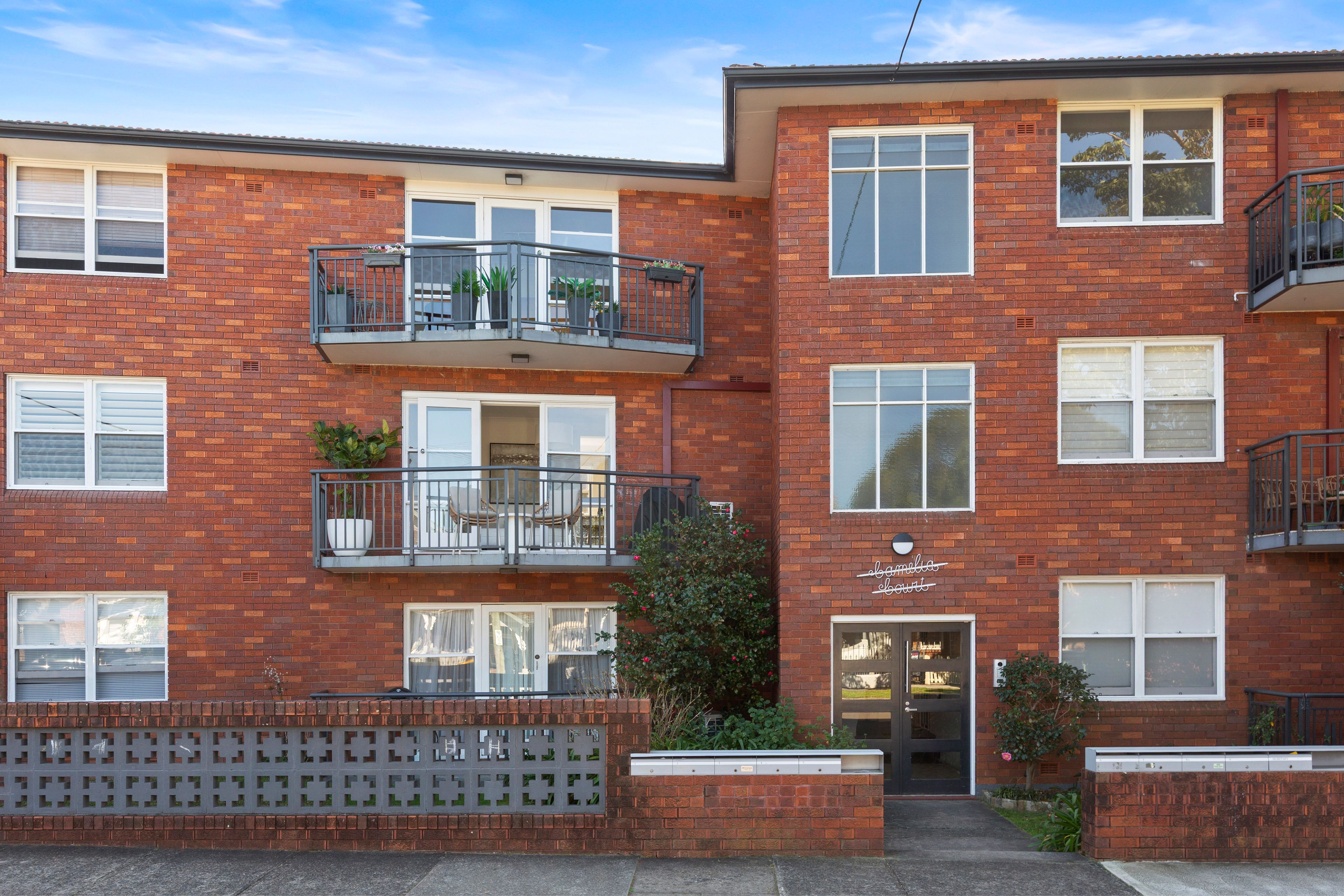 4/1 Alexandra Street — photo 7 of 8