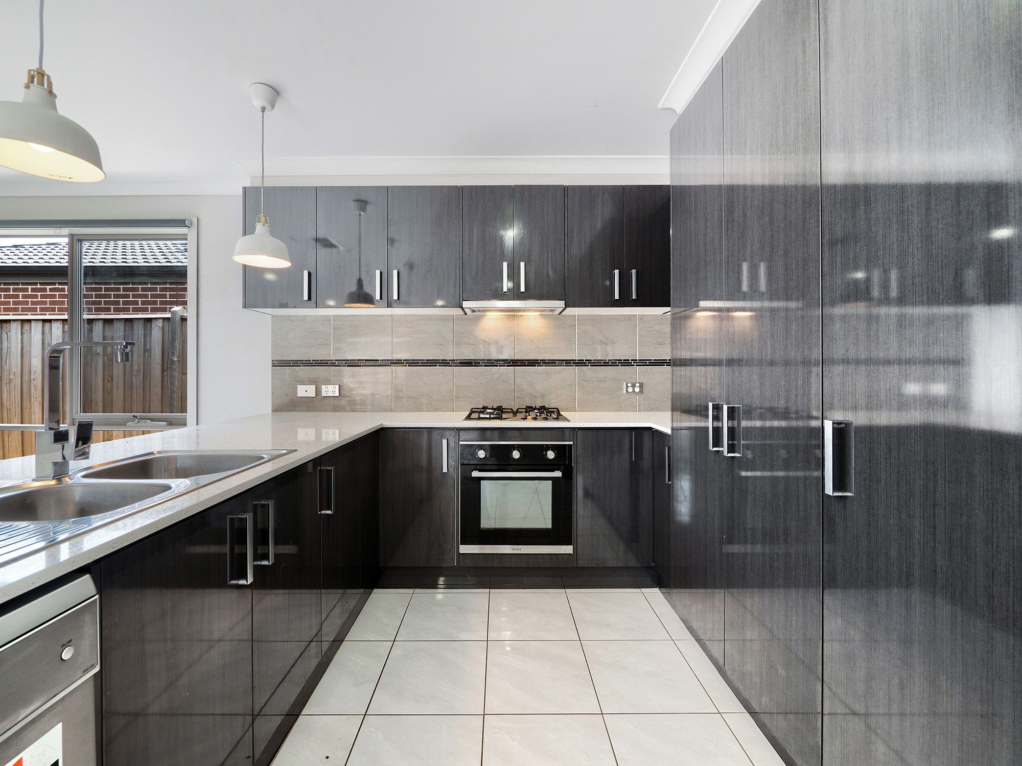 20 Rainford Crescent, Lyndhurst, VIC 3975