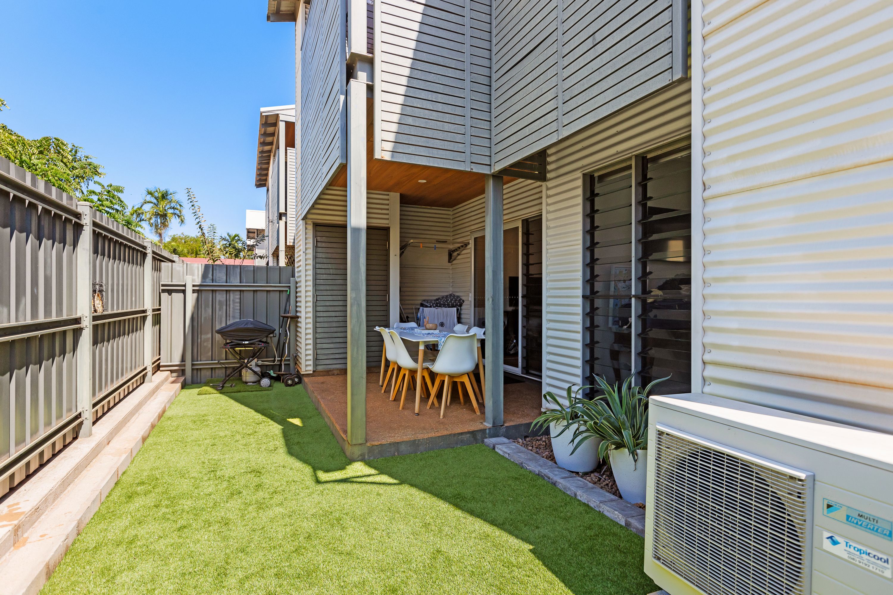 1/14 Coghlan Street — photo 14 of 17