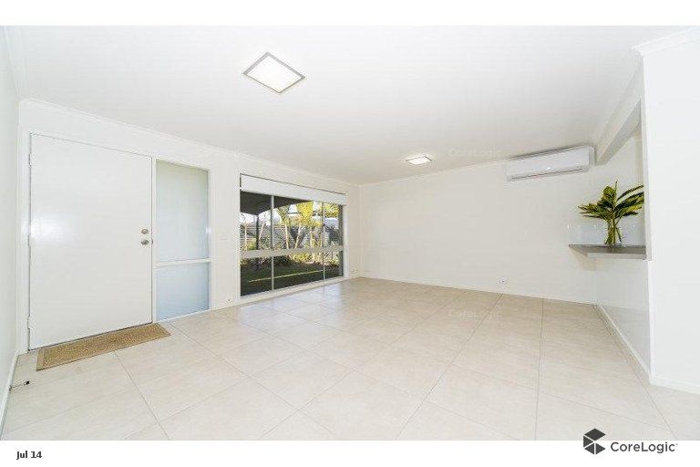 2/38 Howard Street, Runaway Bay, QLD 4216