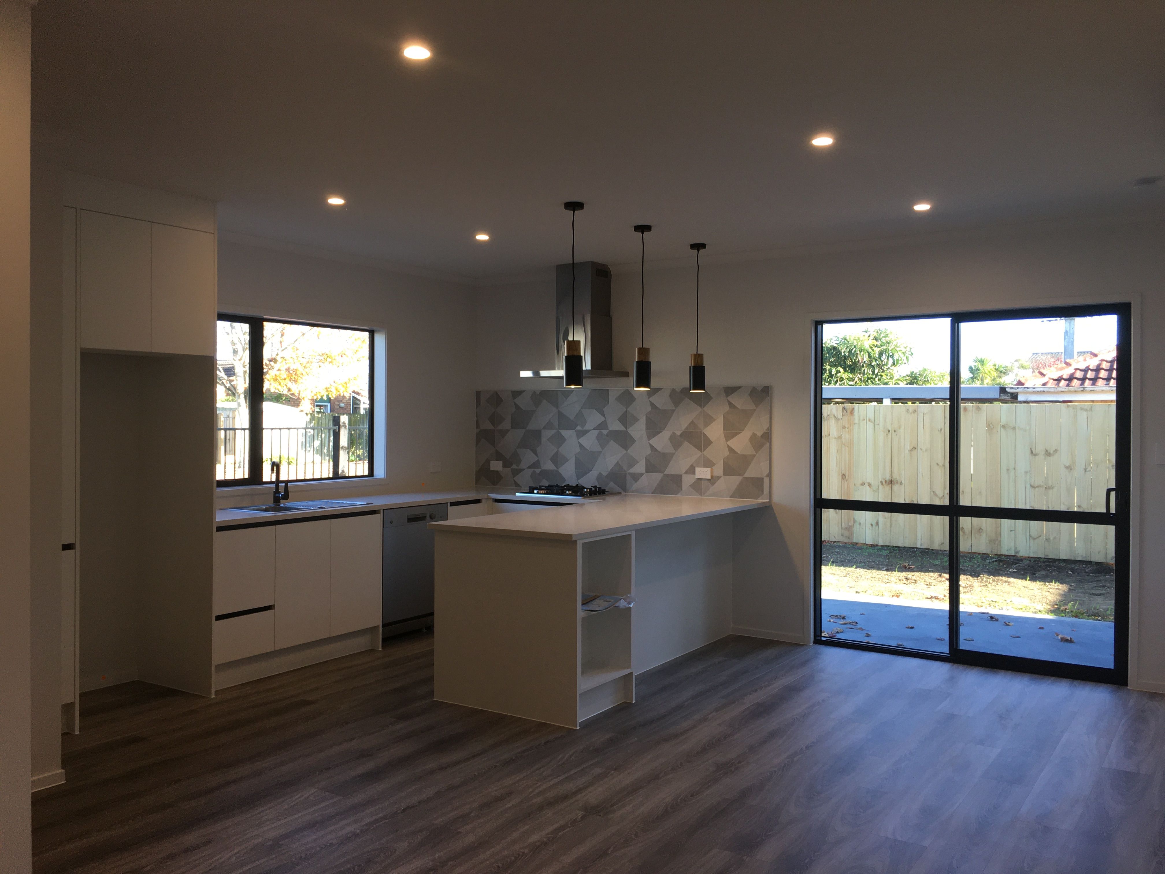 1/16 Steele Road, Forest Lake, Hamilton City