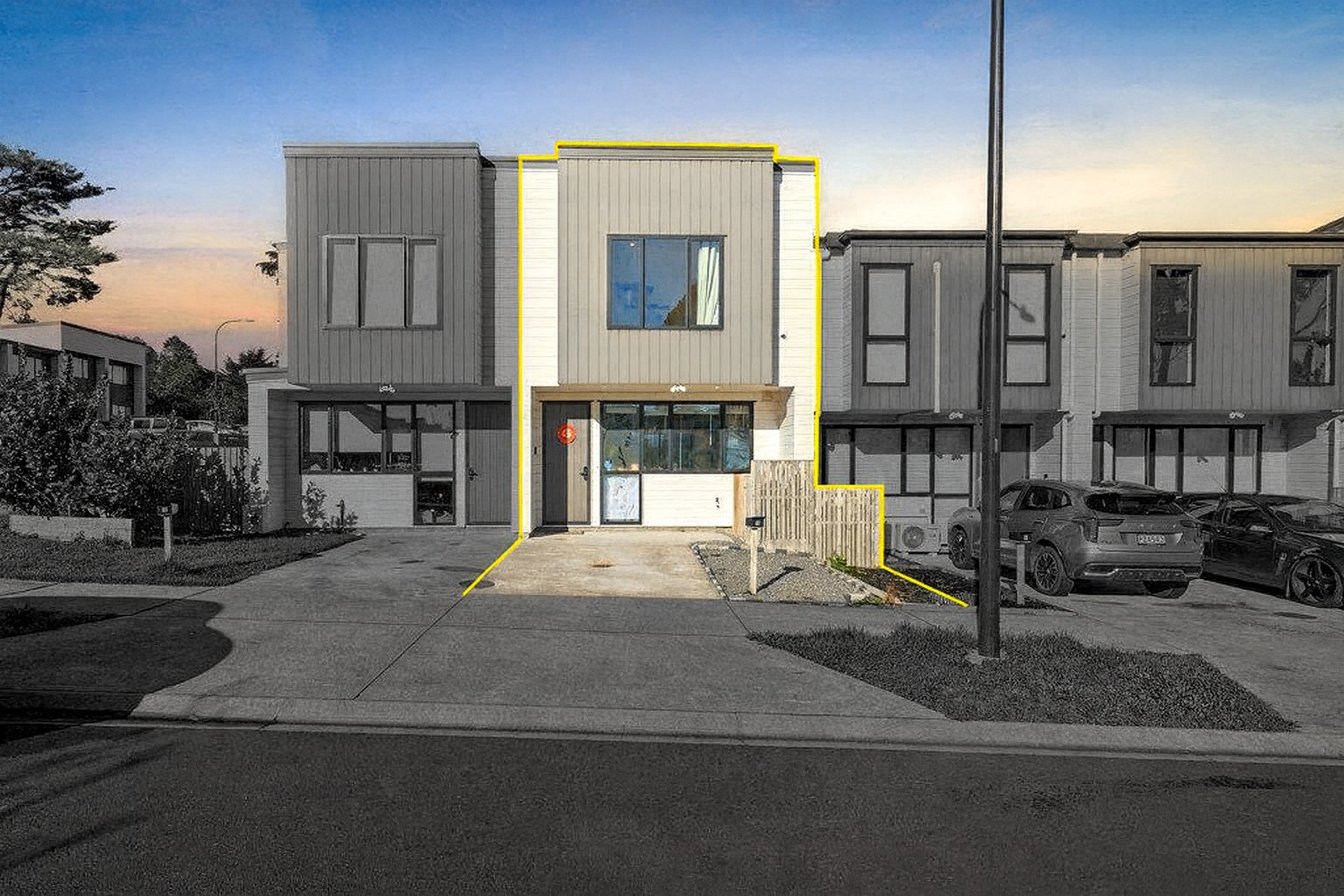 10 Karoro Road, Flat Bush, Manukau City