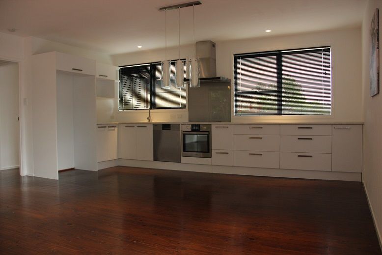 11 Holt Avenue, Torbay, North Shore City