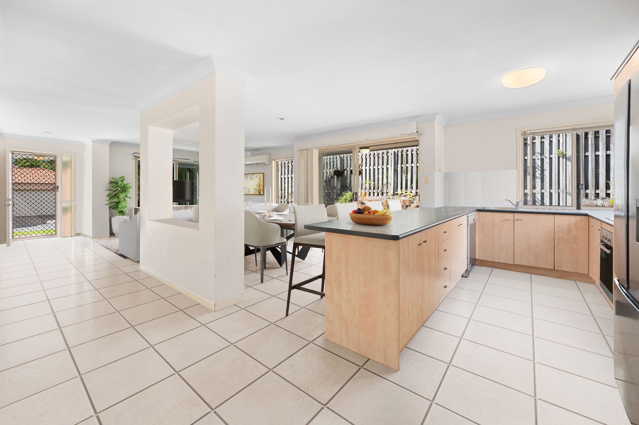 10/1-5 Studio Drive, Pacific Pines, QLD 4211