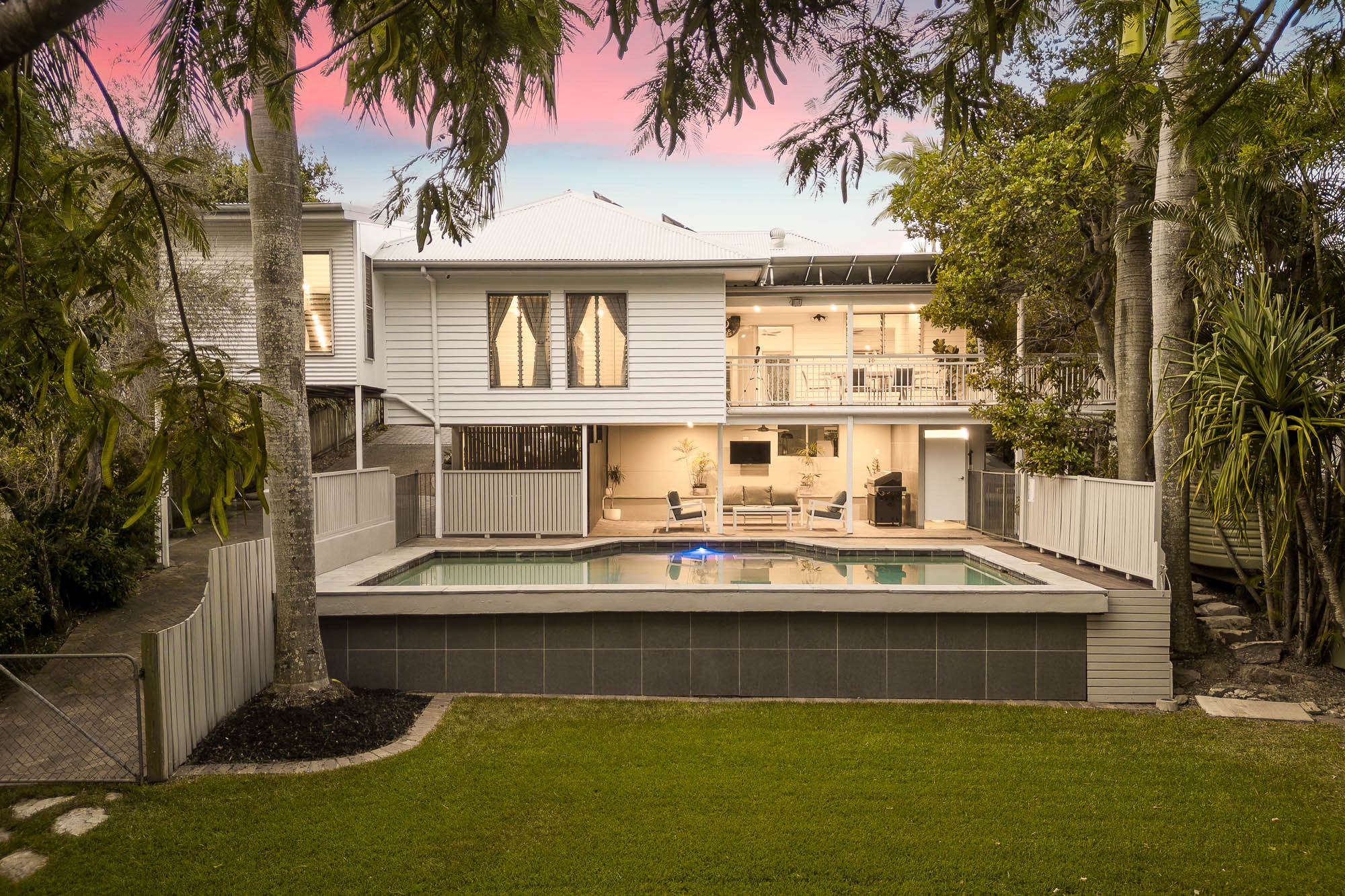 127 Agnew Street, Norman Park, QLD 4170