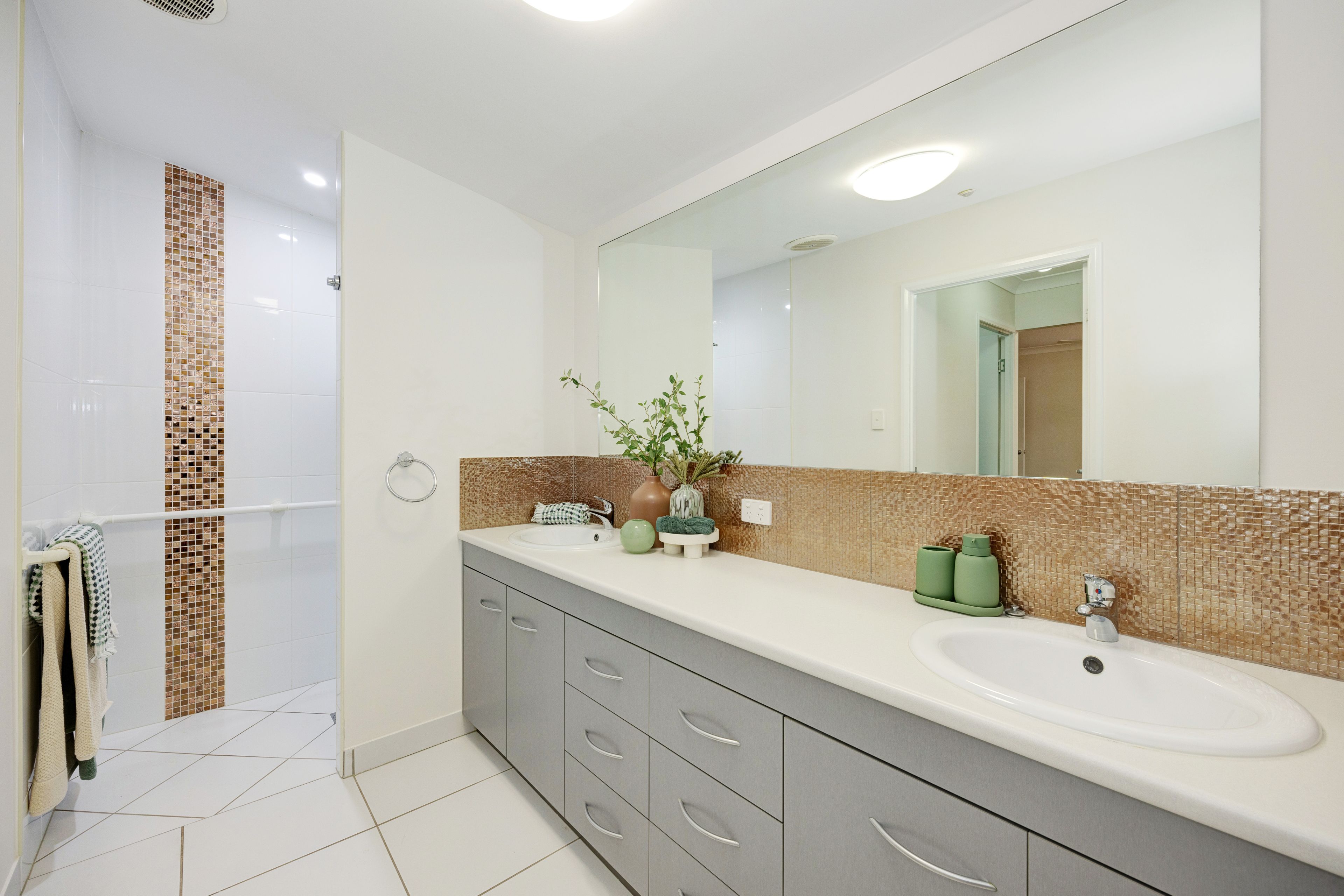 25 South Beck Drive — photo 7 of 24