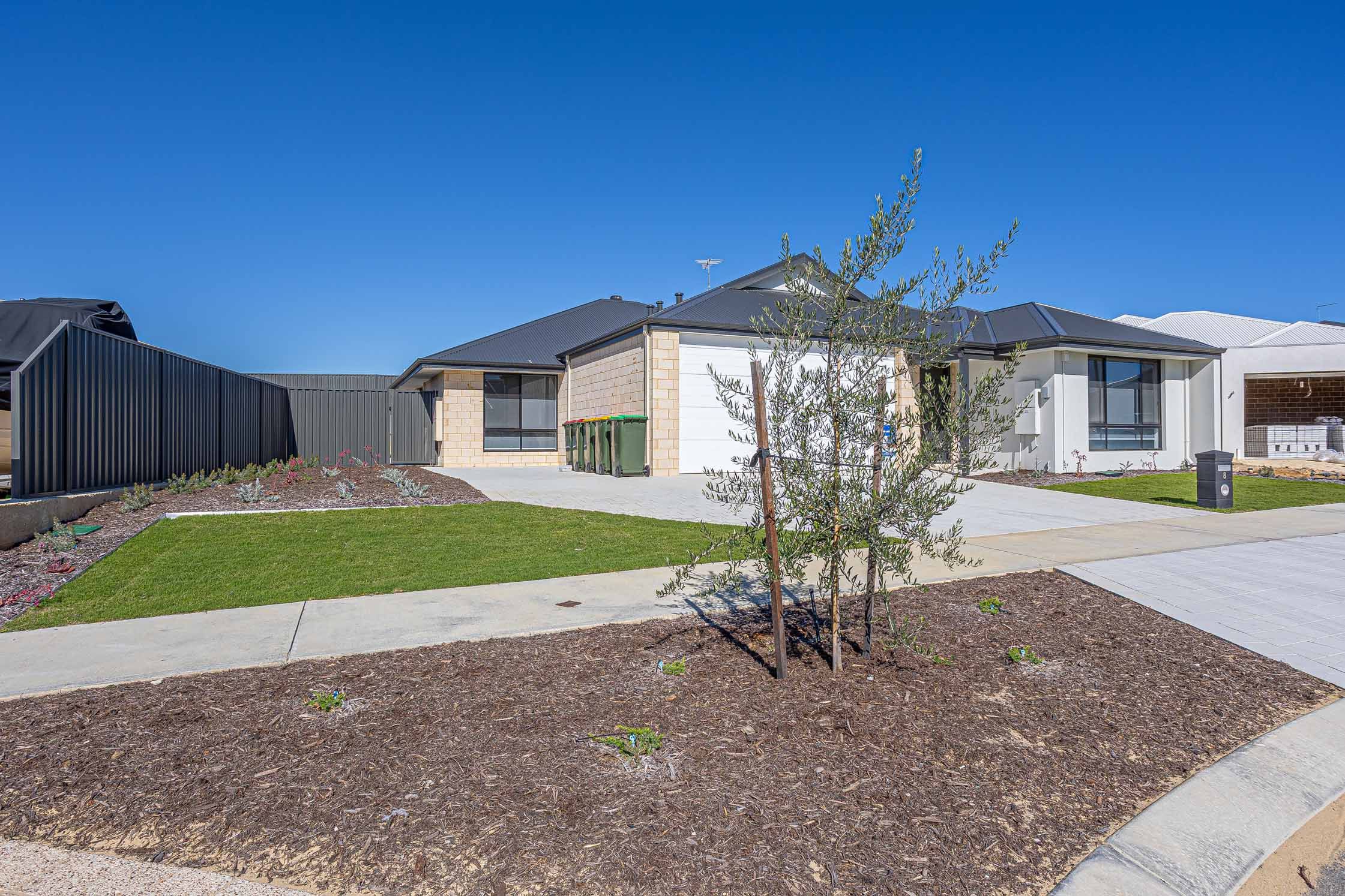 8 Hue Road, Eglinton, WA 6034