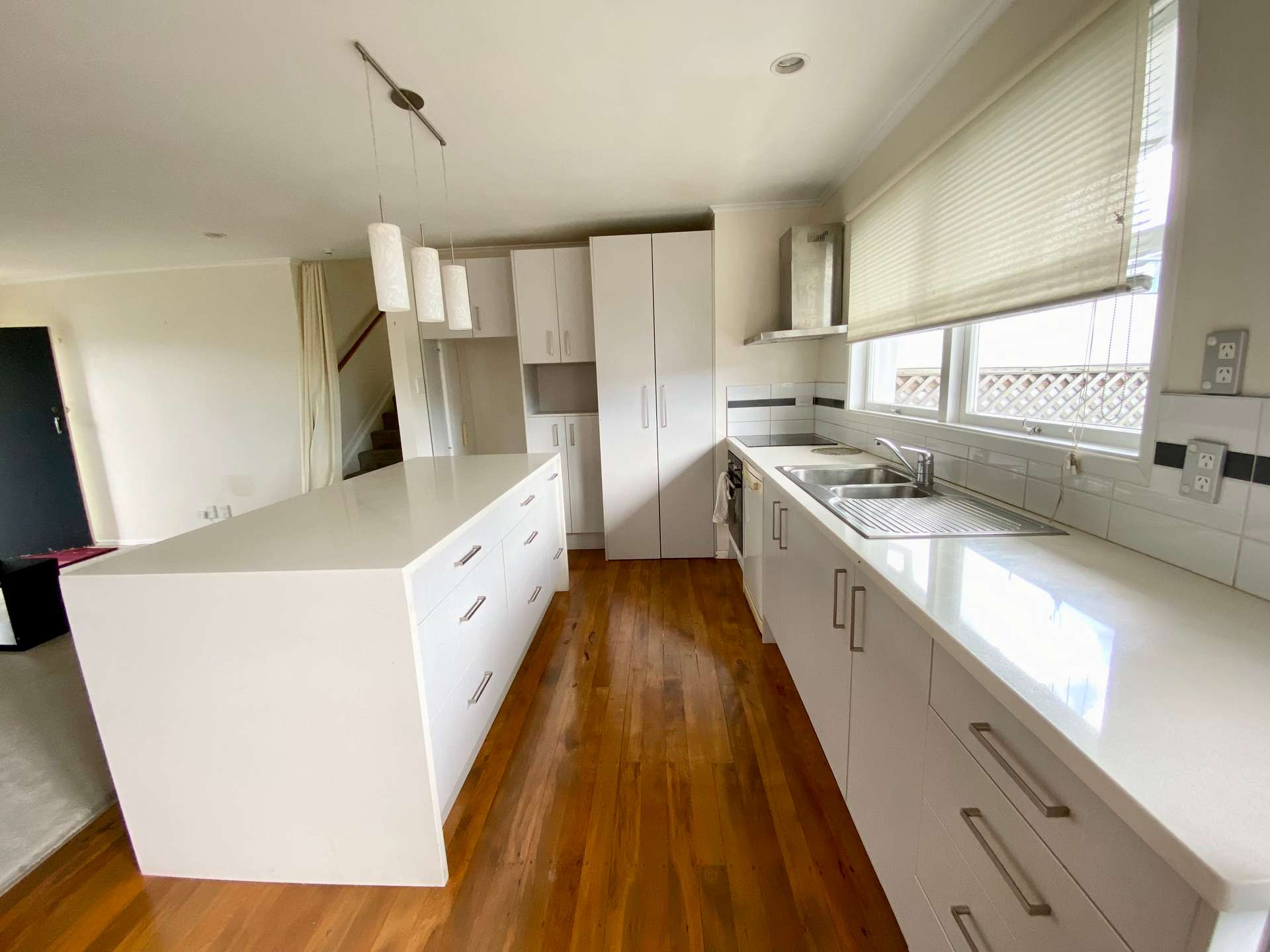 6 Totara Road photo 0