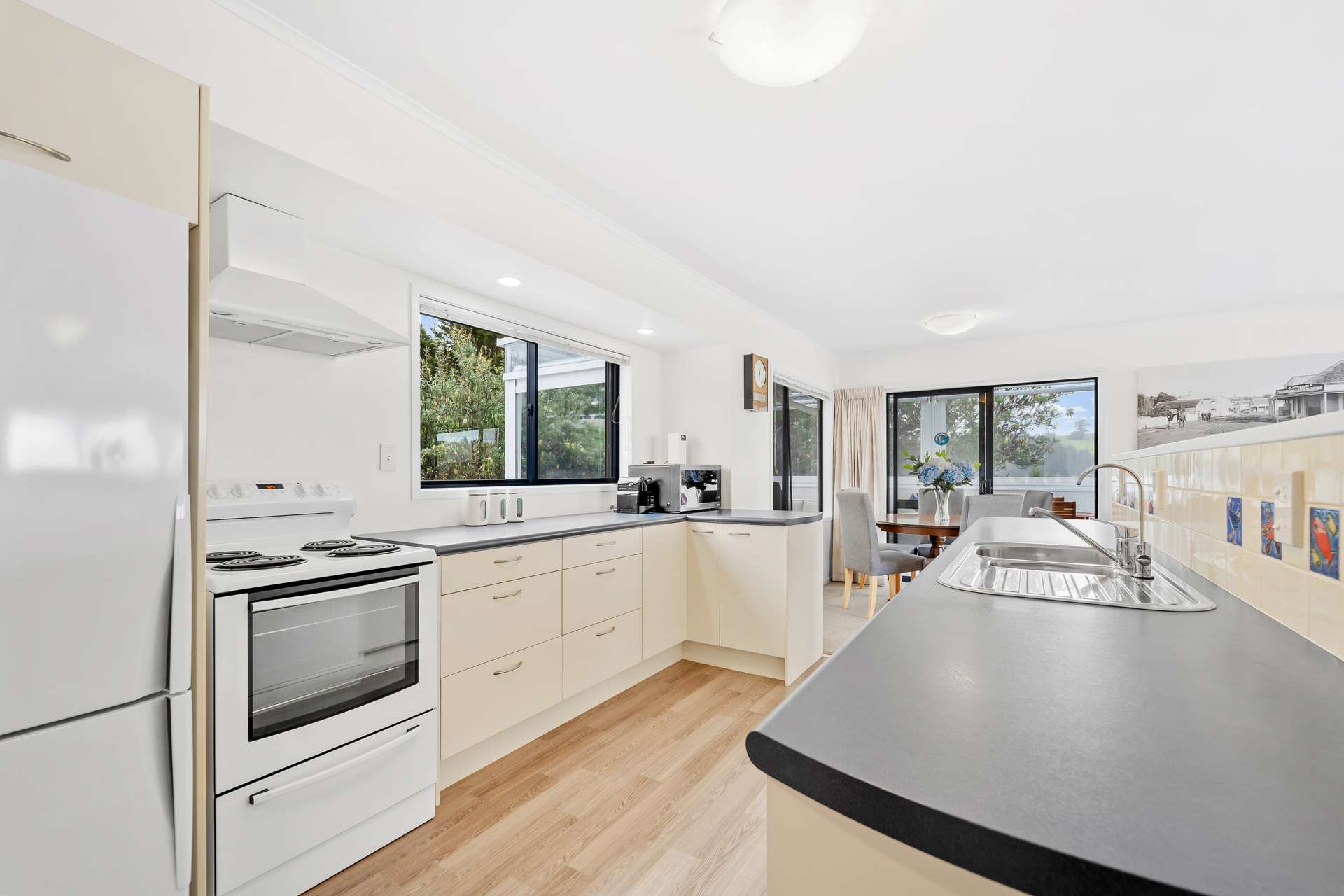 4 Kookaburra Drive photo 16